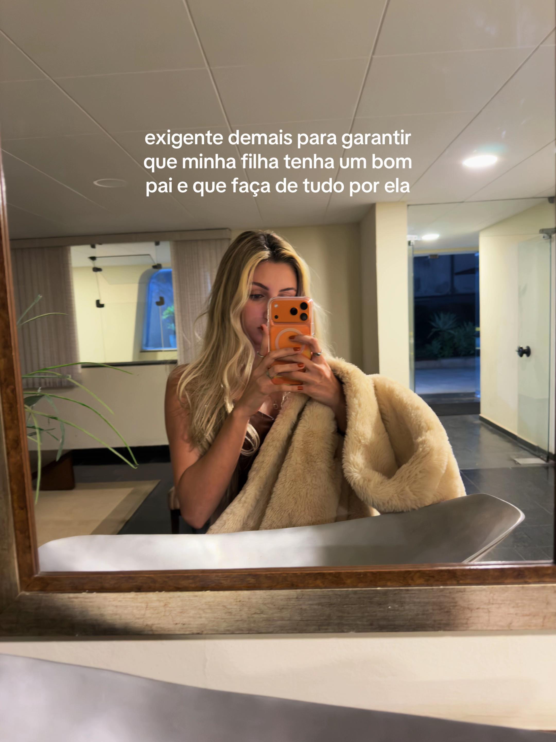 @Gi.Helena