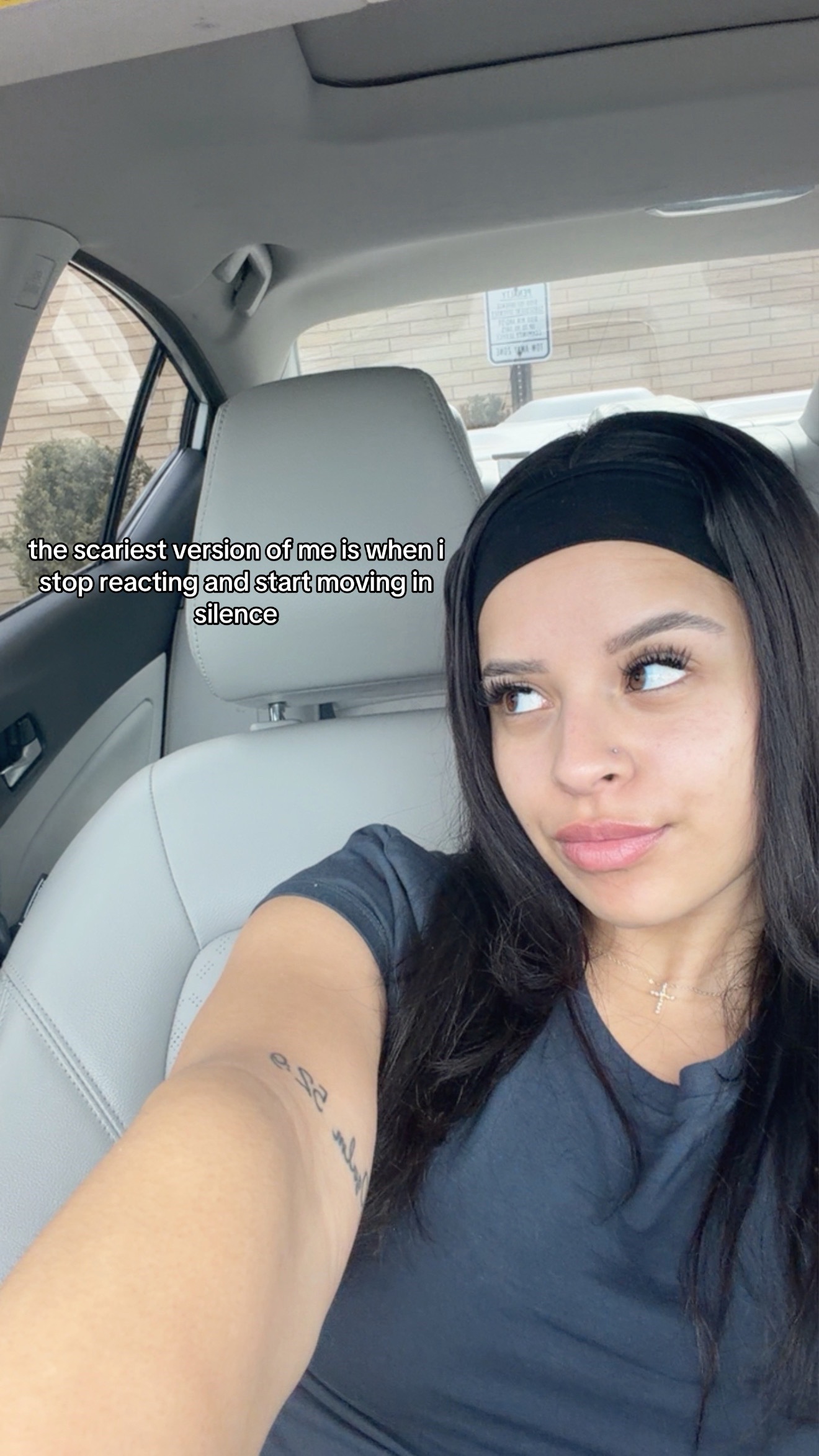 @E 🦋