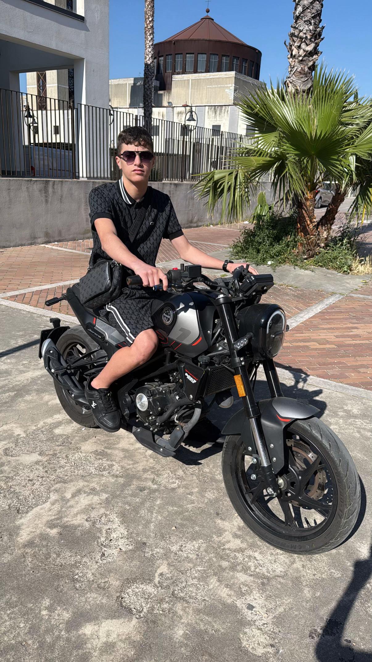 @carlosepe_17