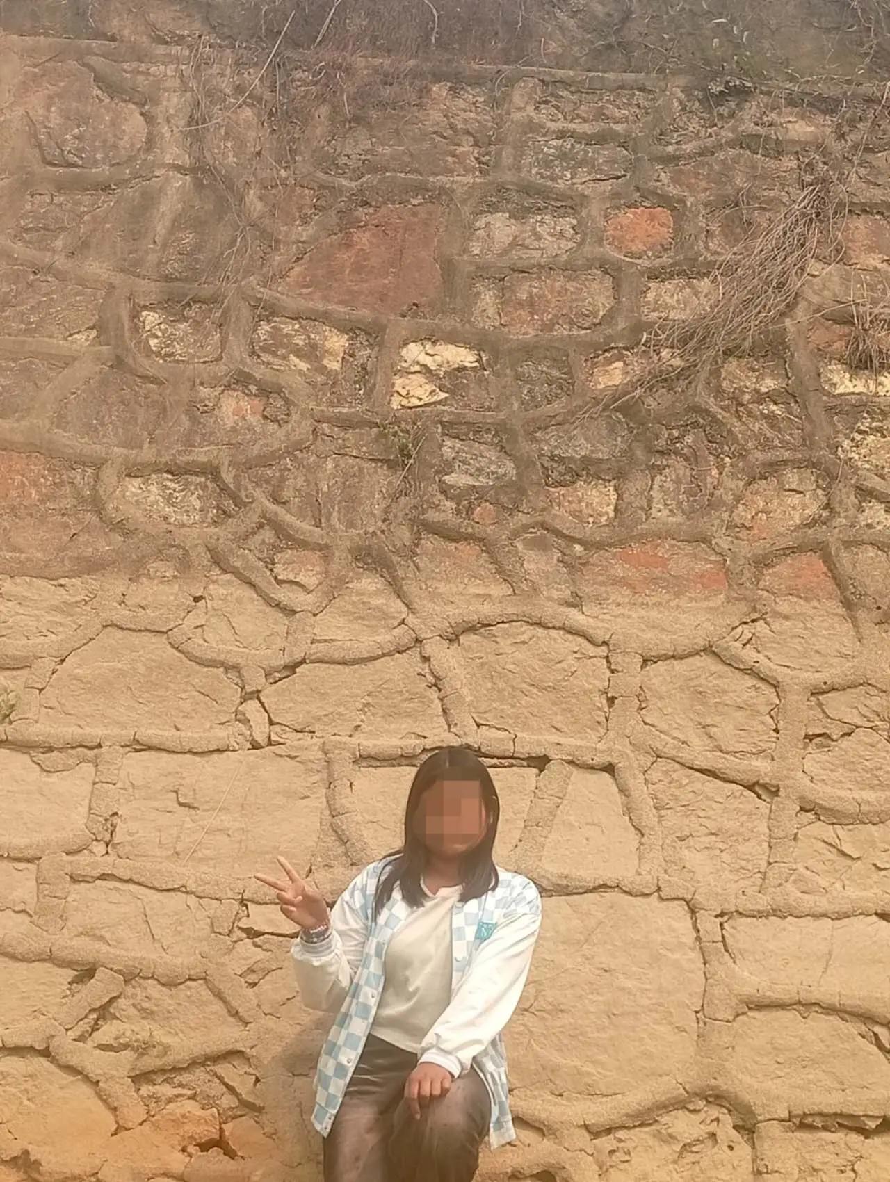 @¥