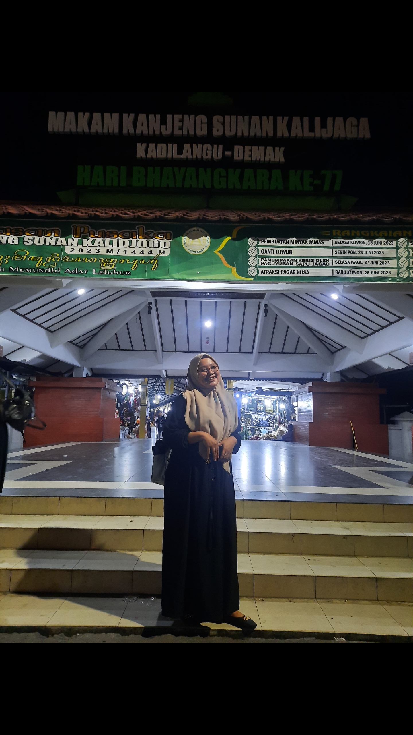 @dhevie