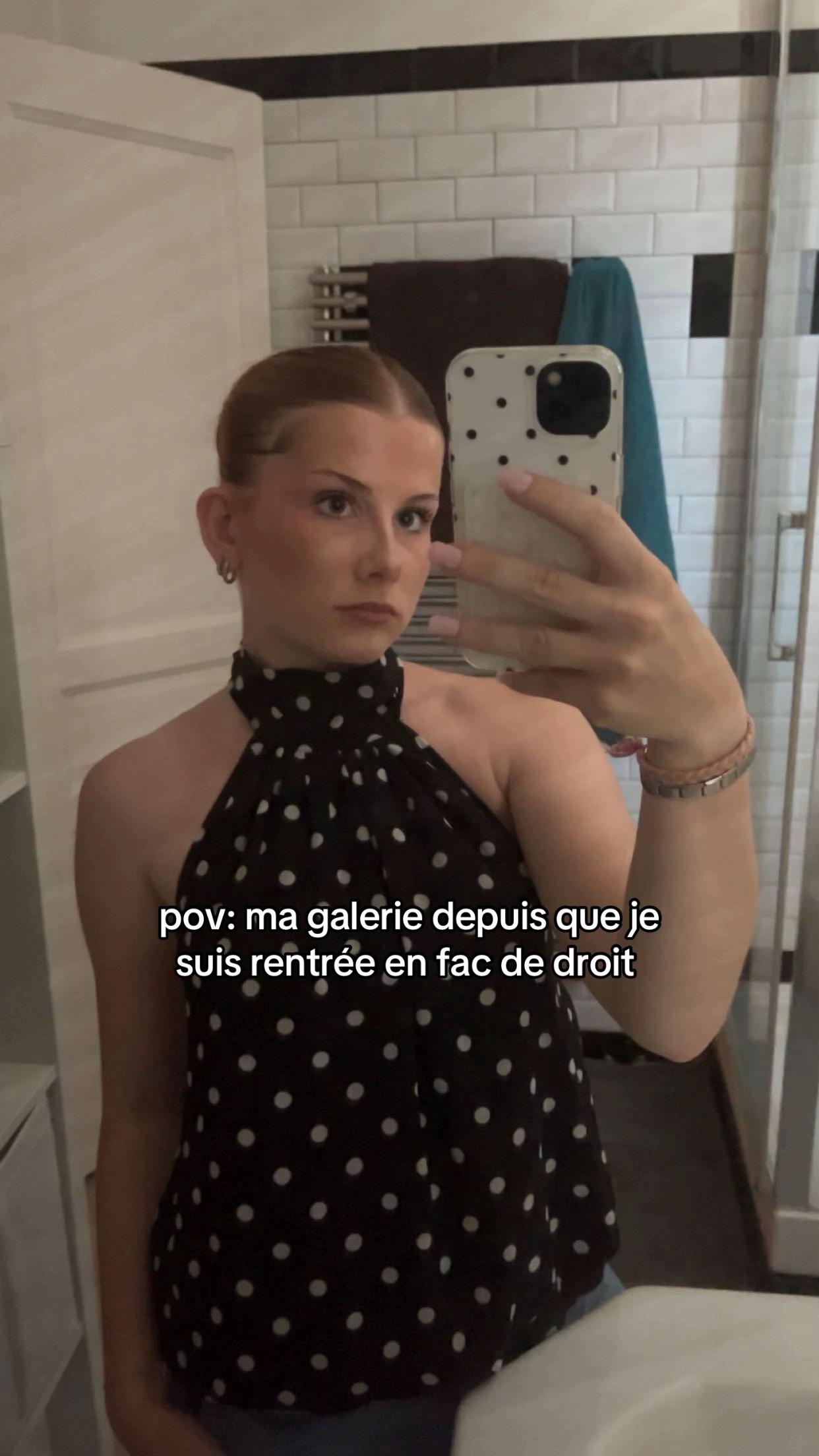 @𝓹𝓪𝓾𝓵𝓲𝓷𝓮 ☆