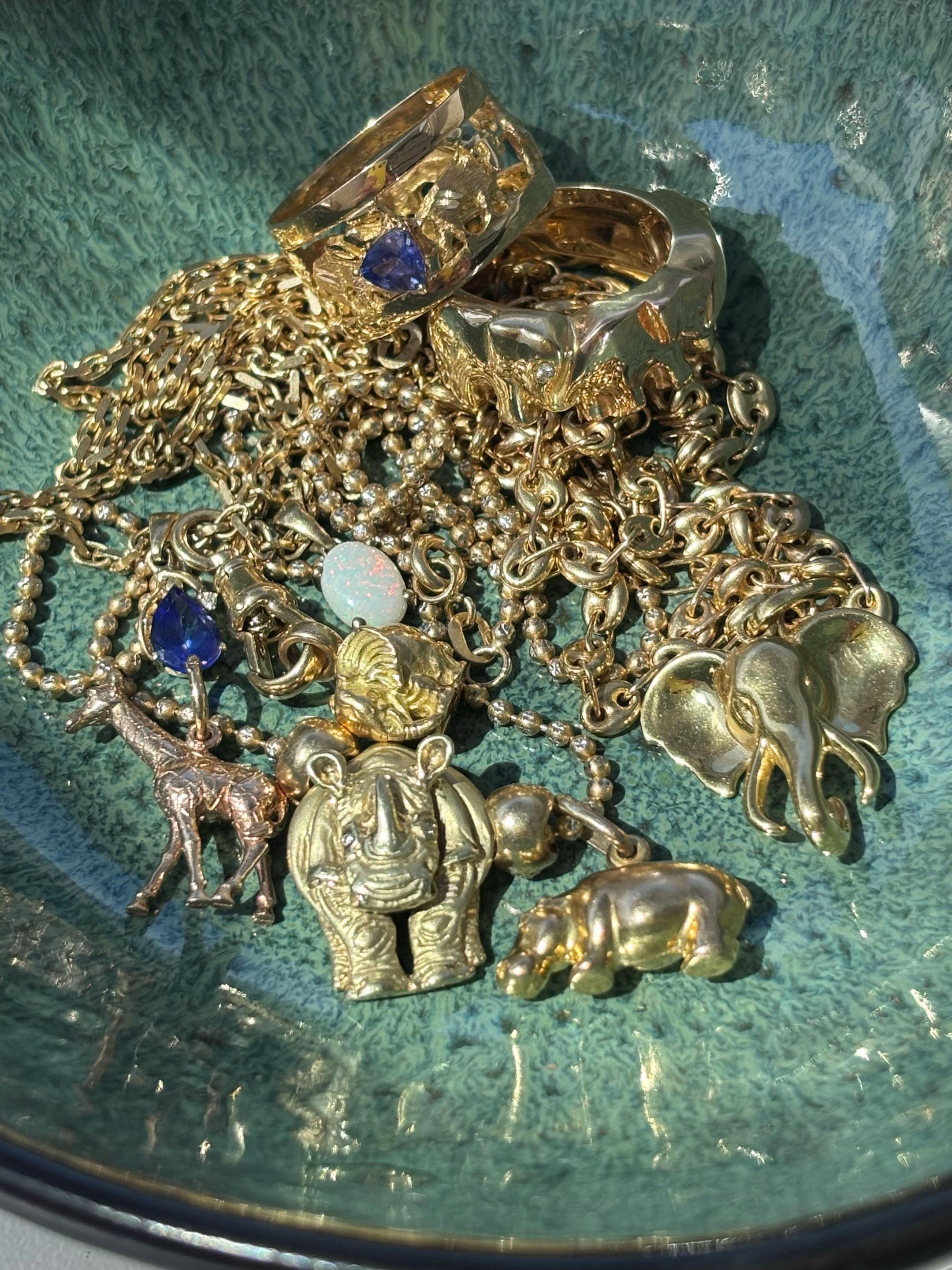 @sun_moon_and_gold