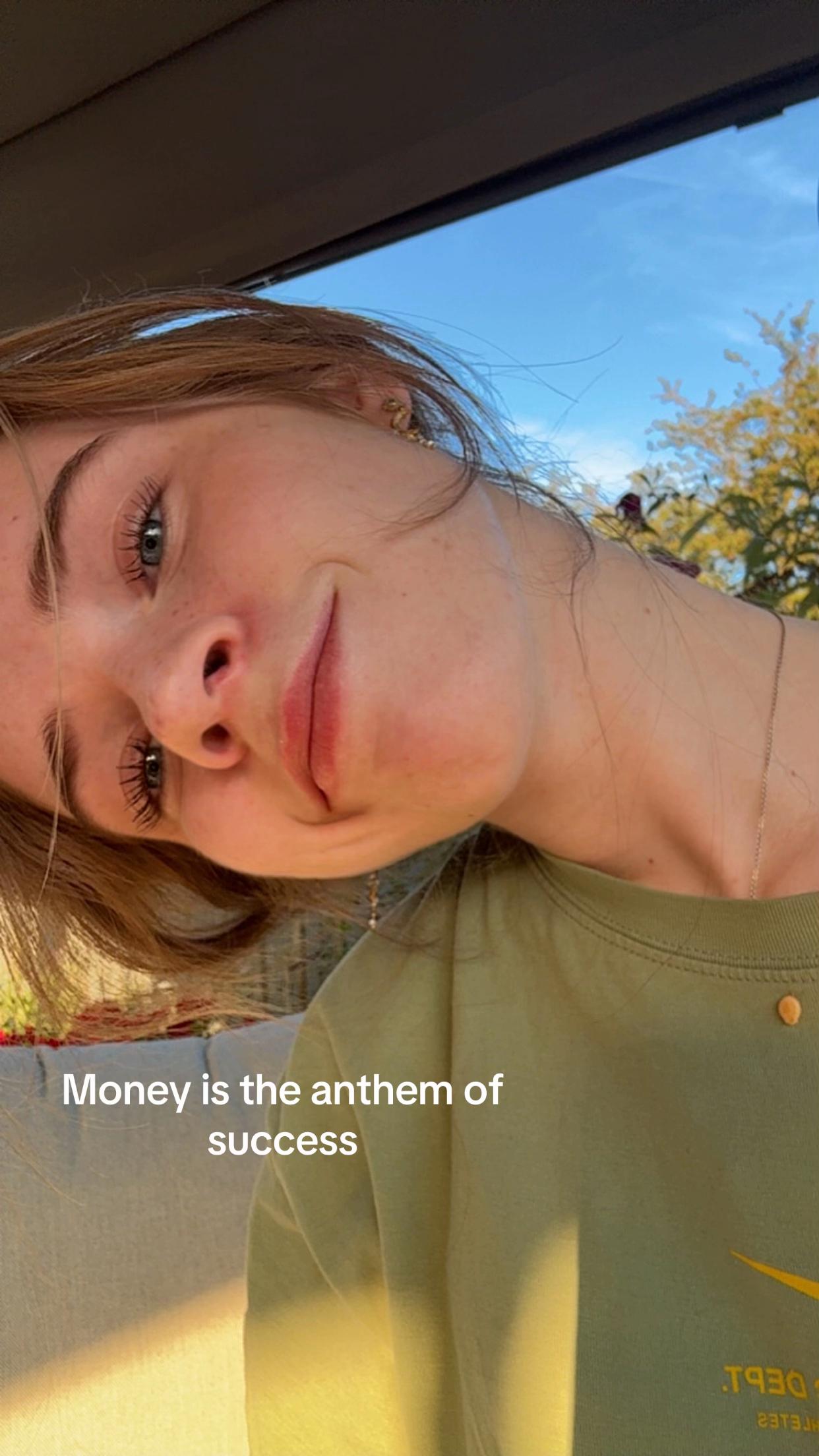 @LARA RAARUP