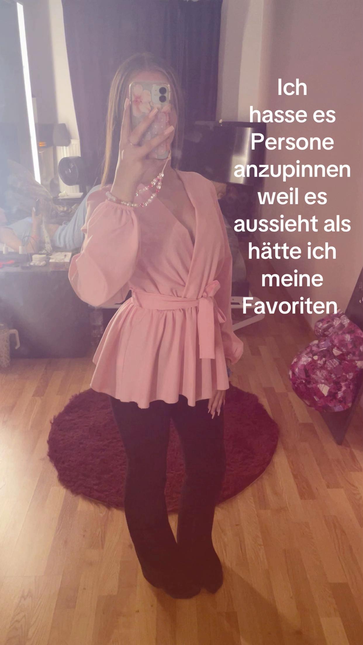 @🫐