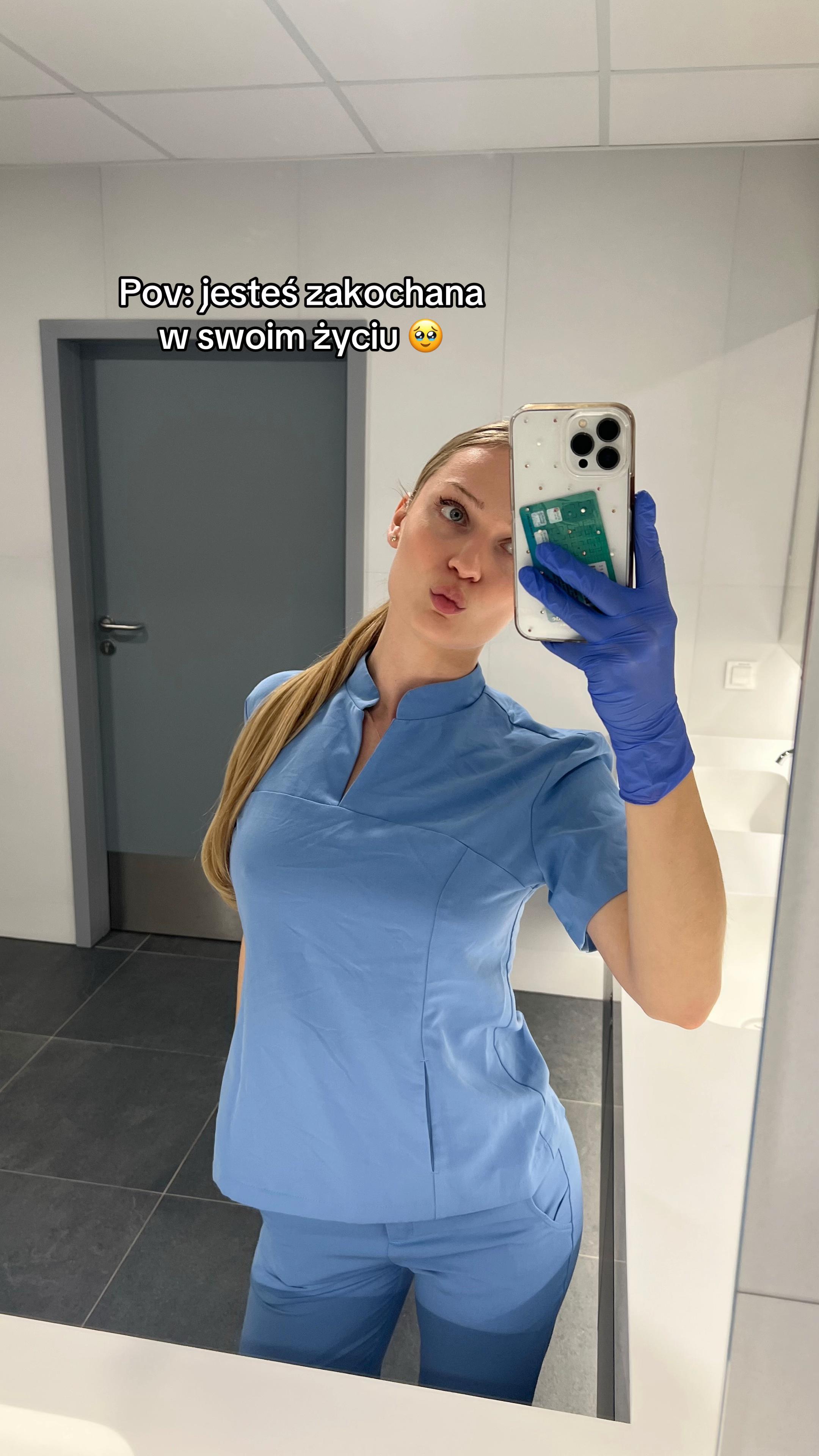 @Soph🌸🩺🦷