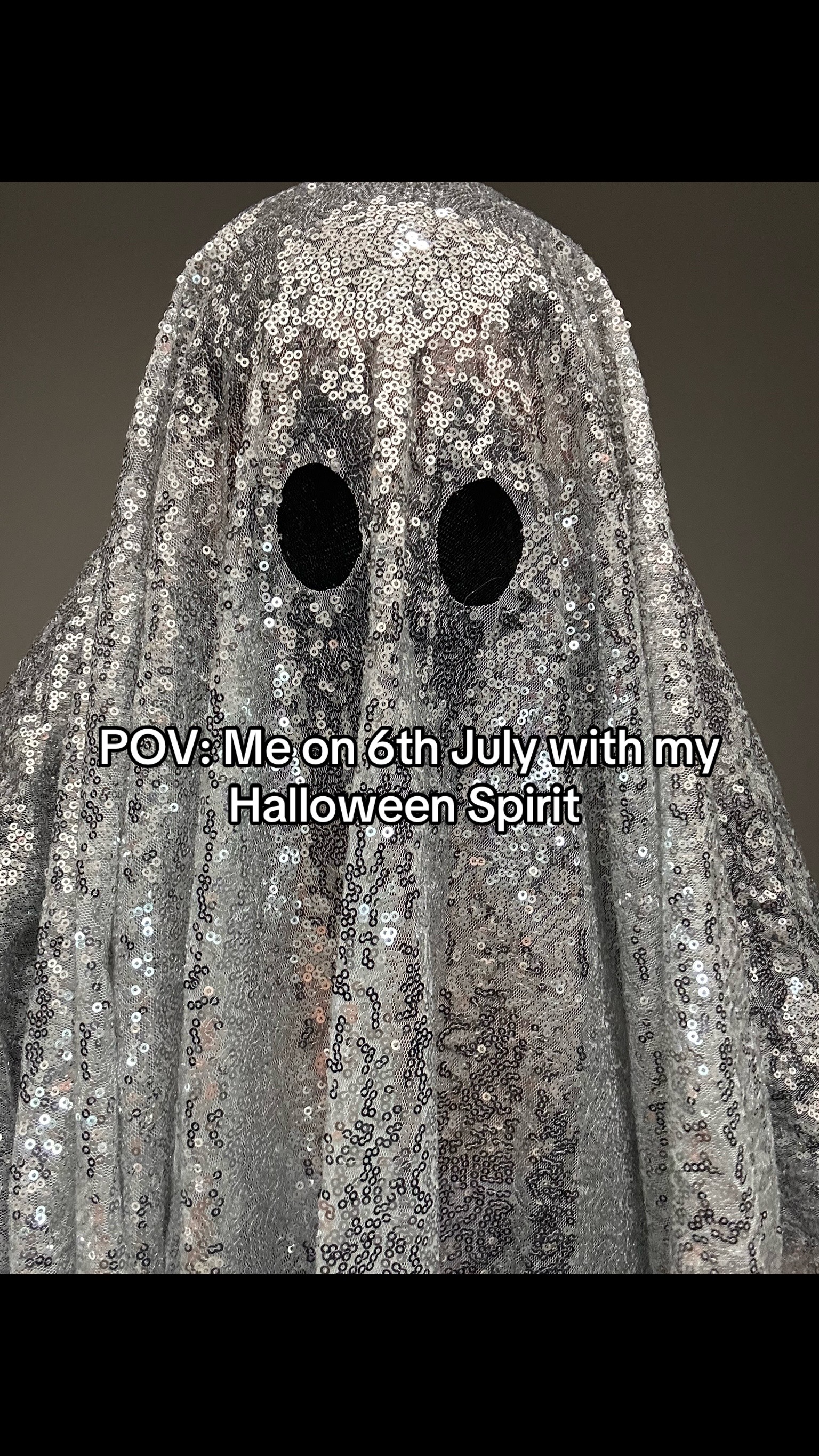 @SpookyToMerry