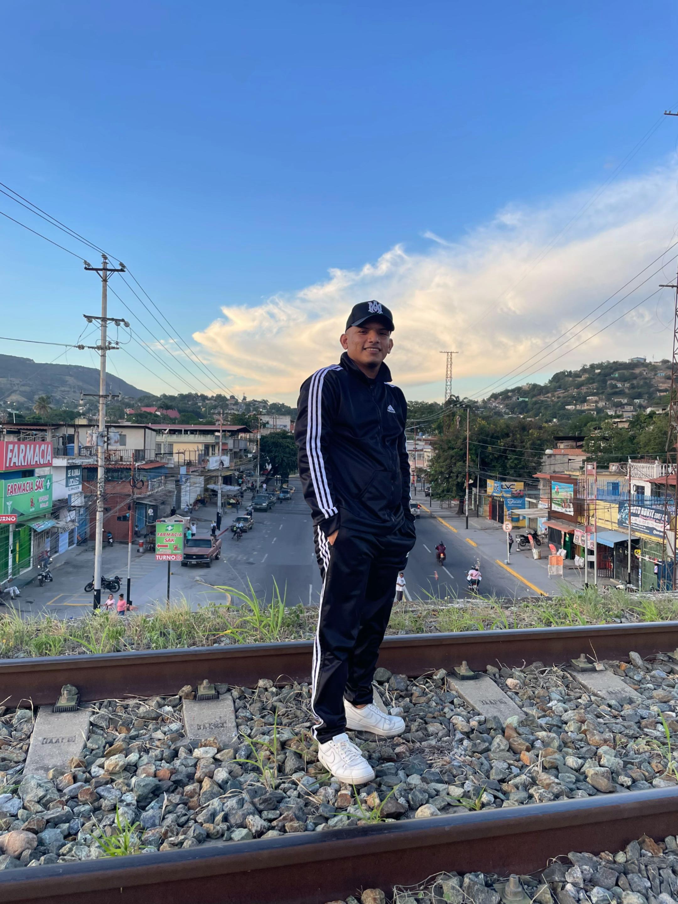@FRANKCOMEDIA🇻🇪