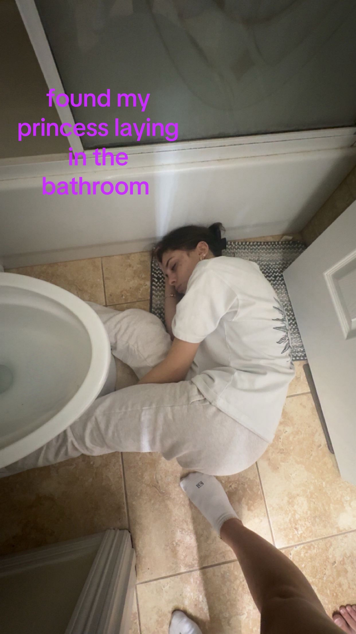 @👄