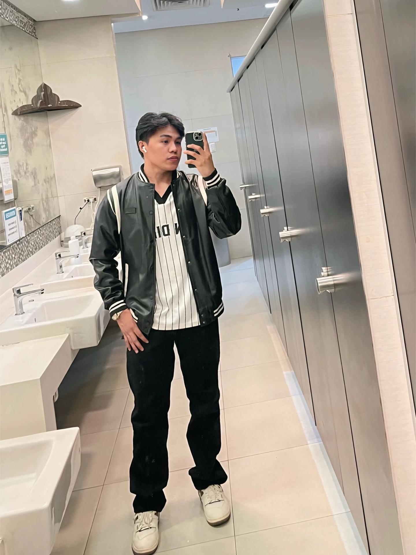 @𝗠𝗼𝗰𝗰𝘀𝗶𝗻