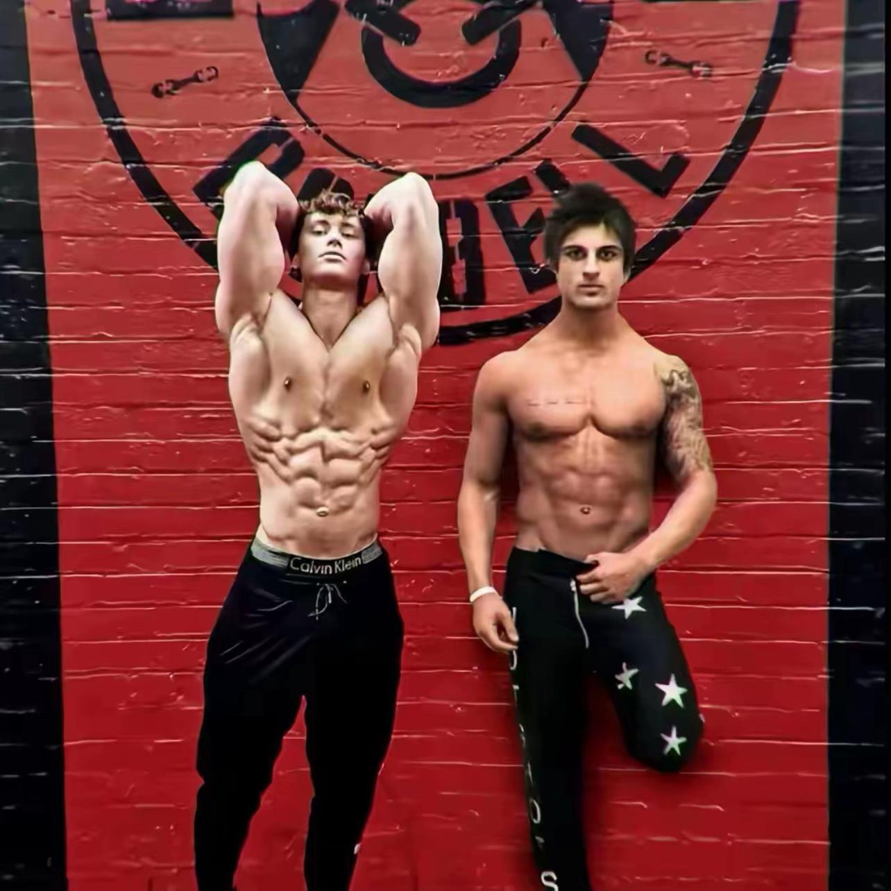 @Zyzz 🇰🇭