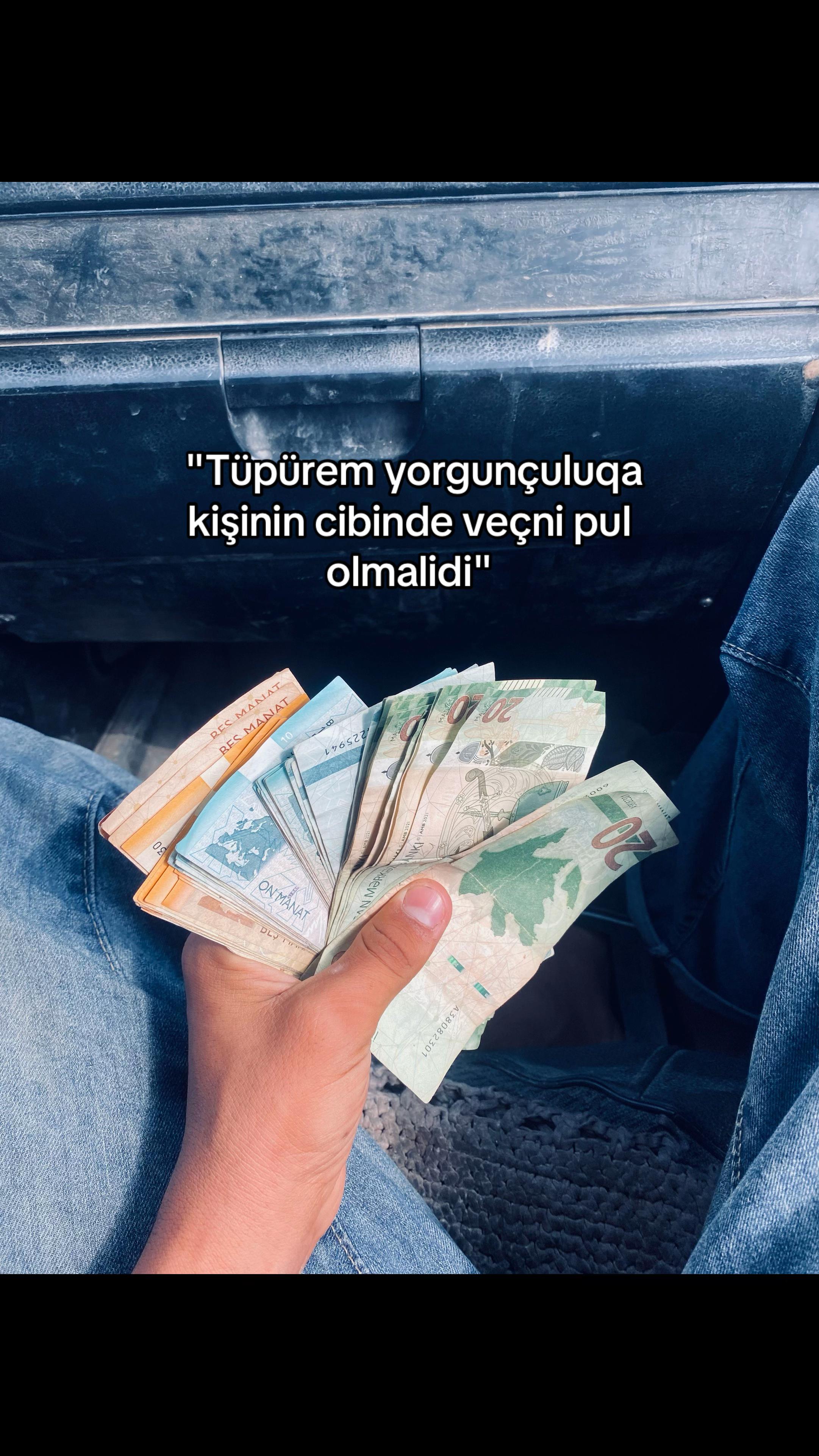 @🦅