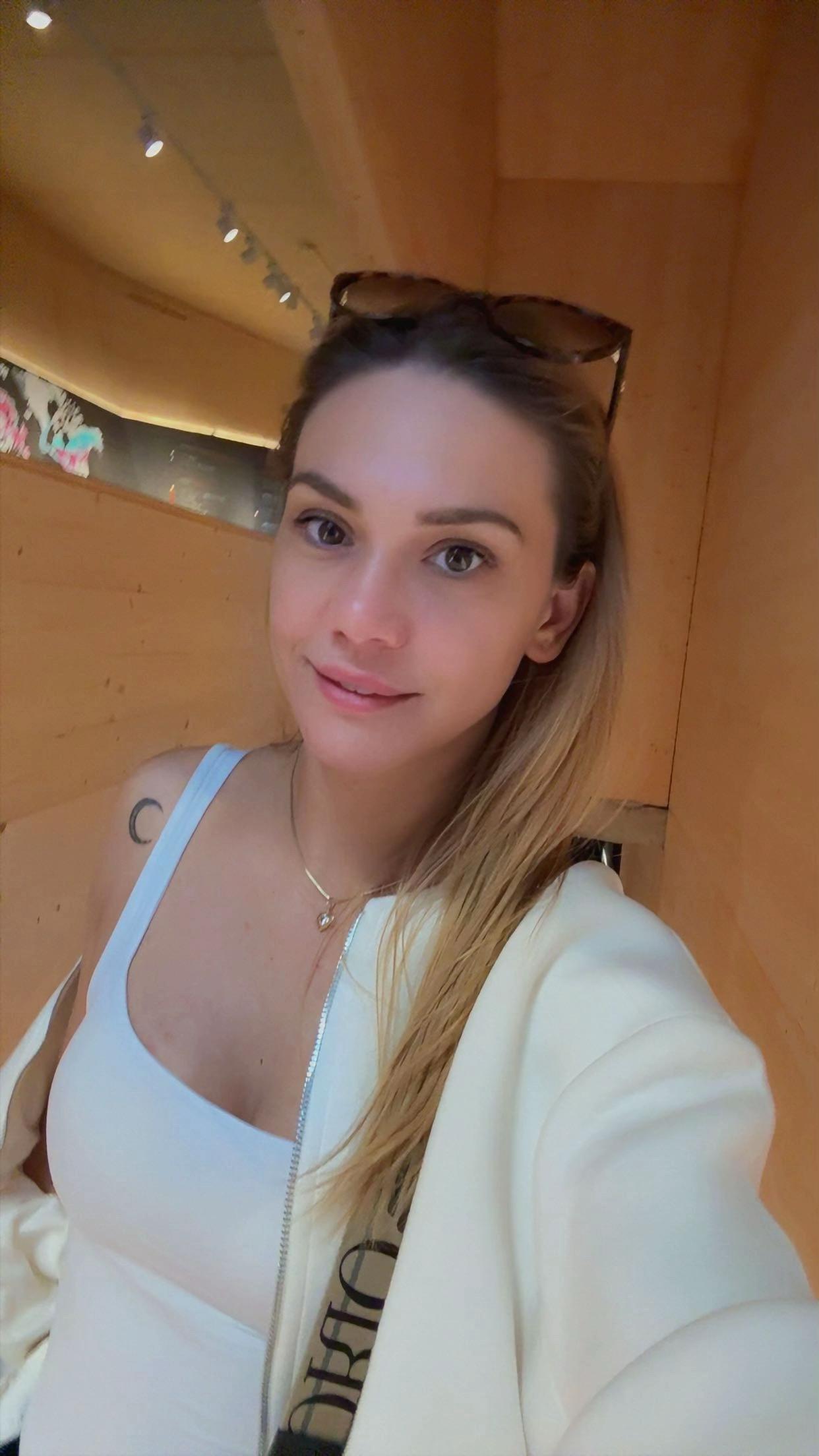 @Ana Rotariu