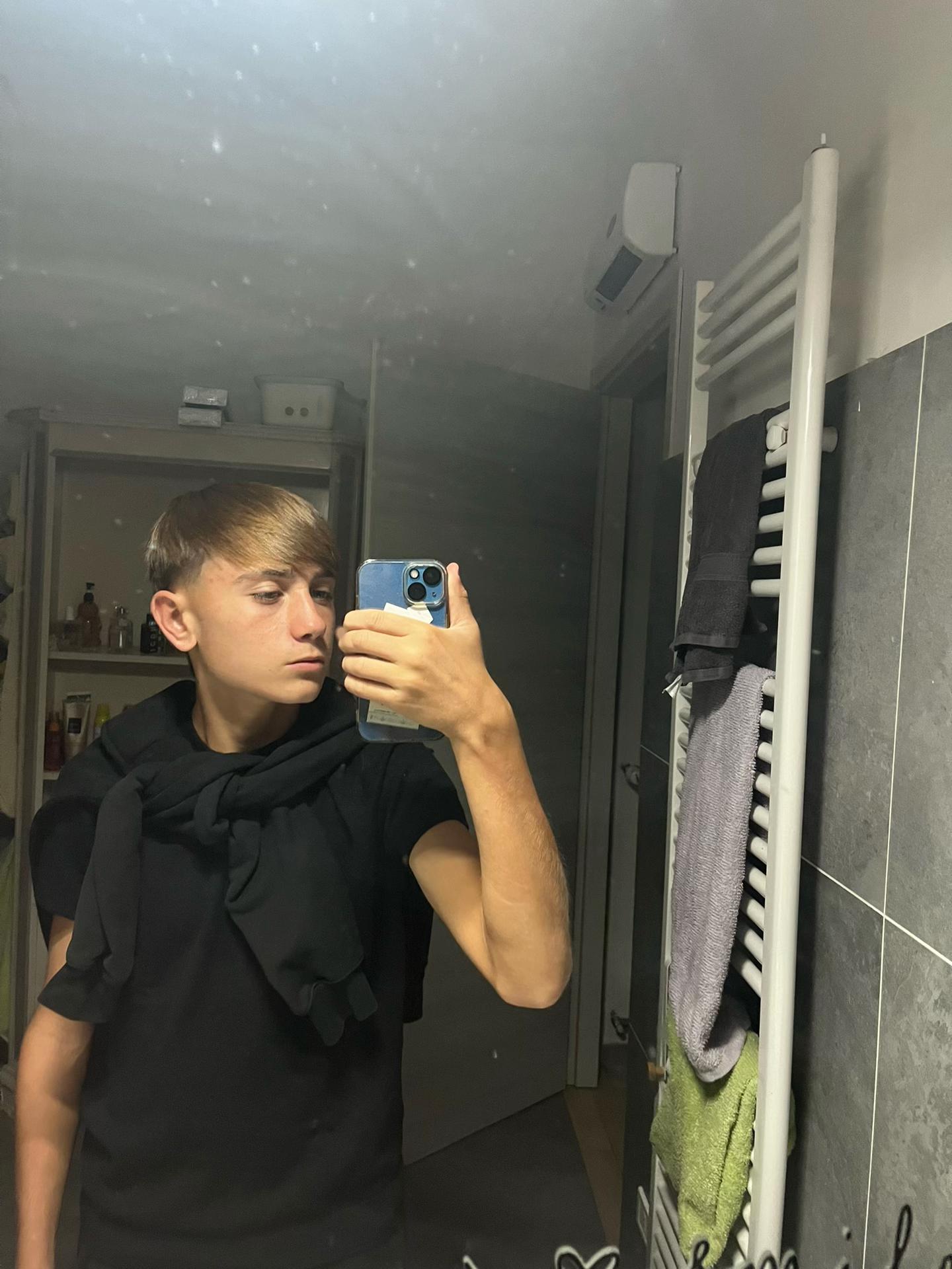 @✝️