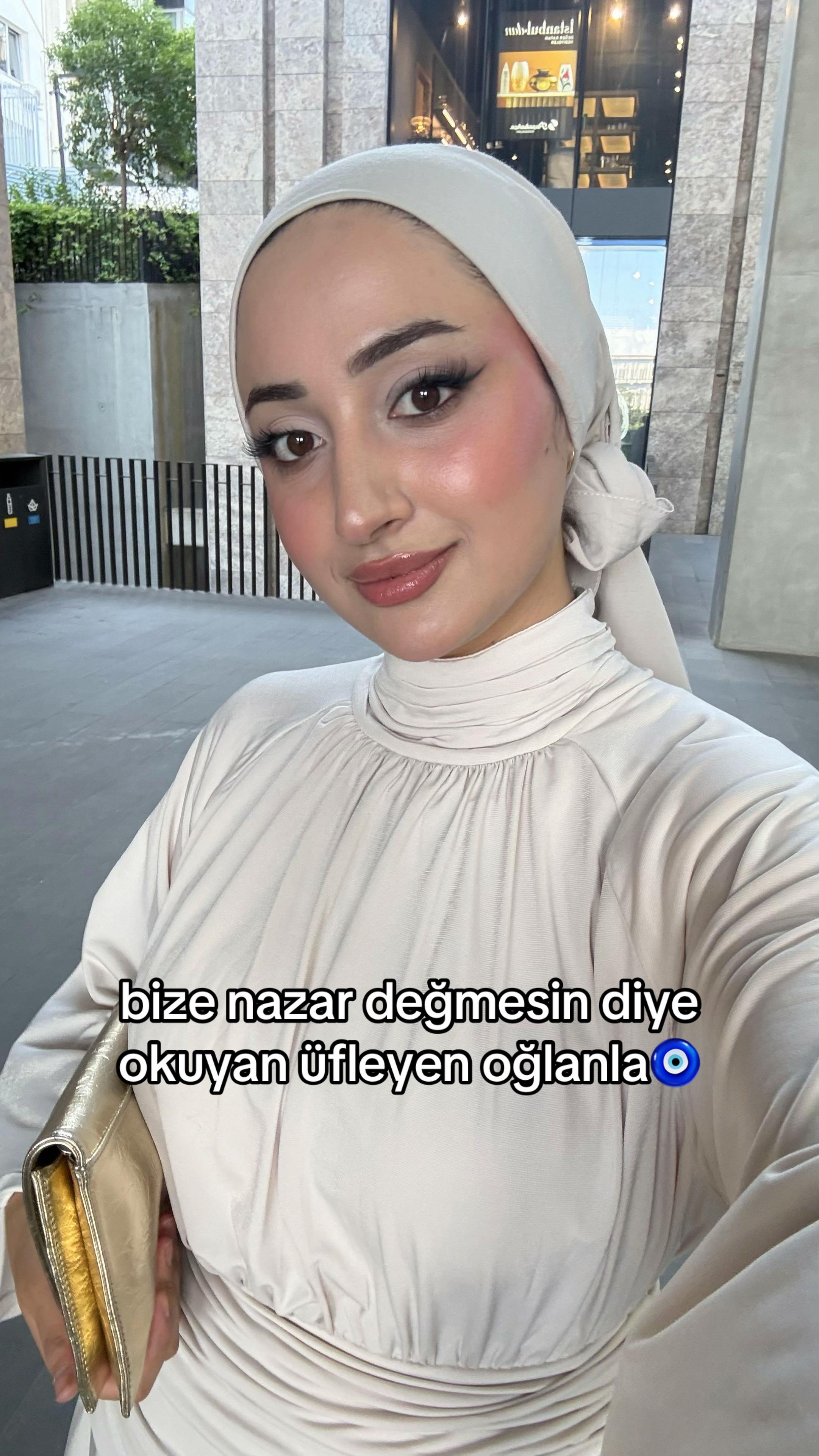 @Cansu