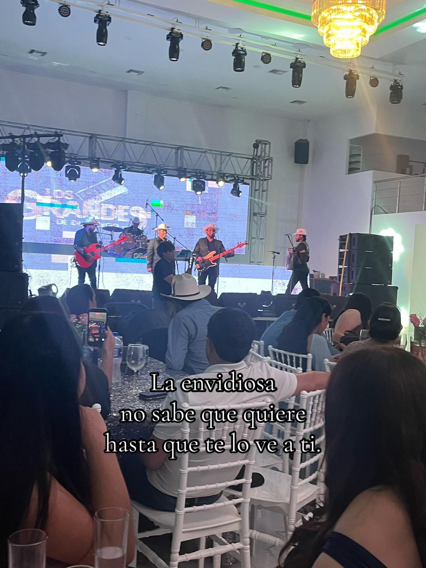 @๐ธ๐ ๐๐๐๐๐๐ค.