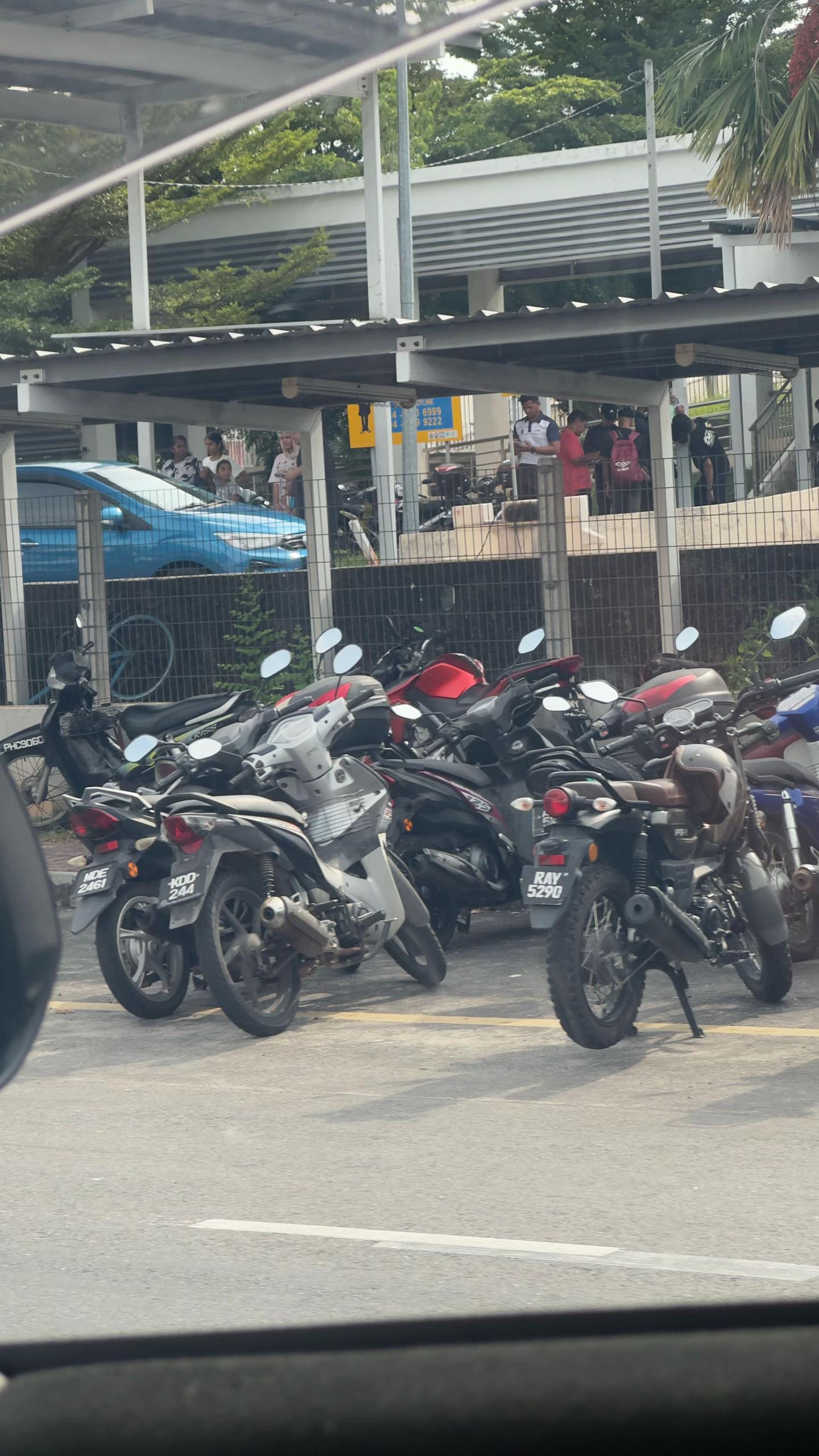 @Aziey Puterikedah