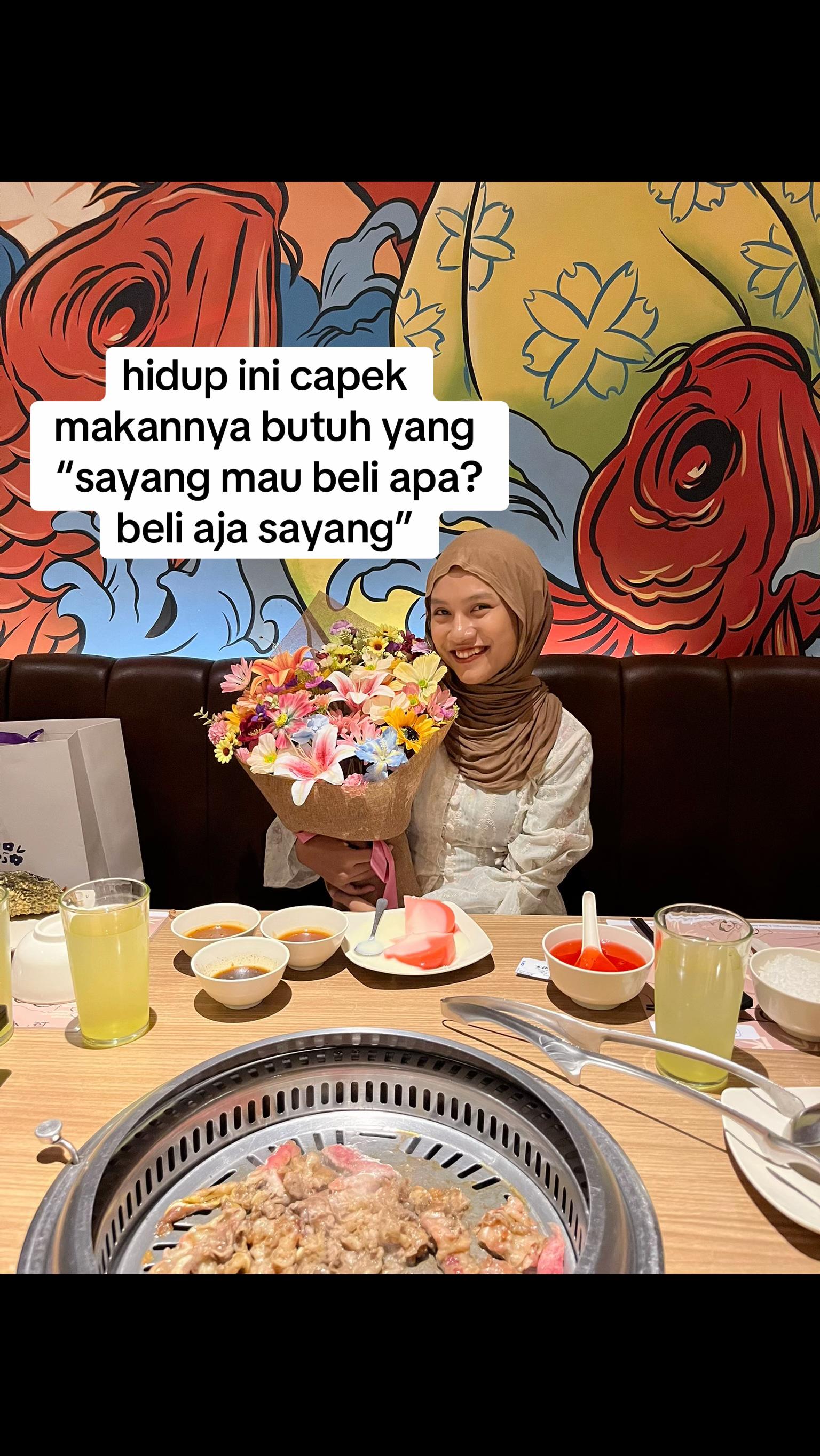 @Maudhy Ferari