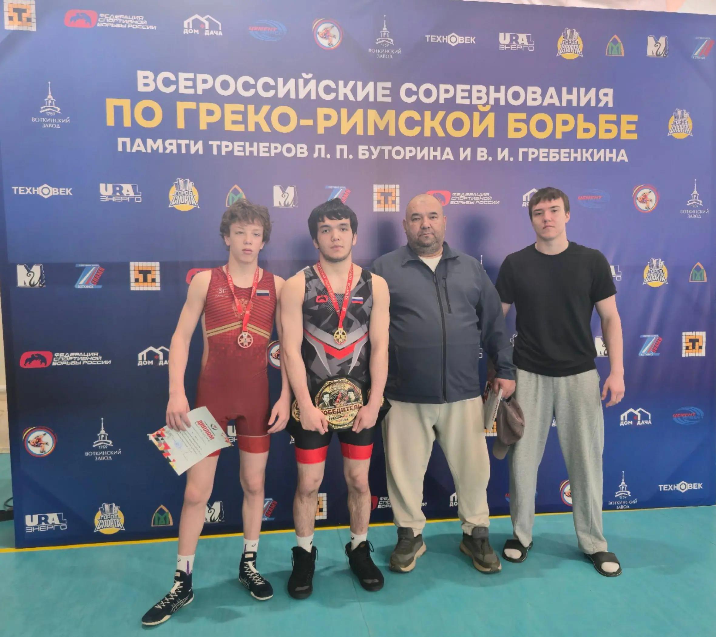 @Wrestling coach🤼♂️