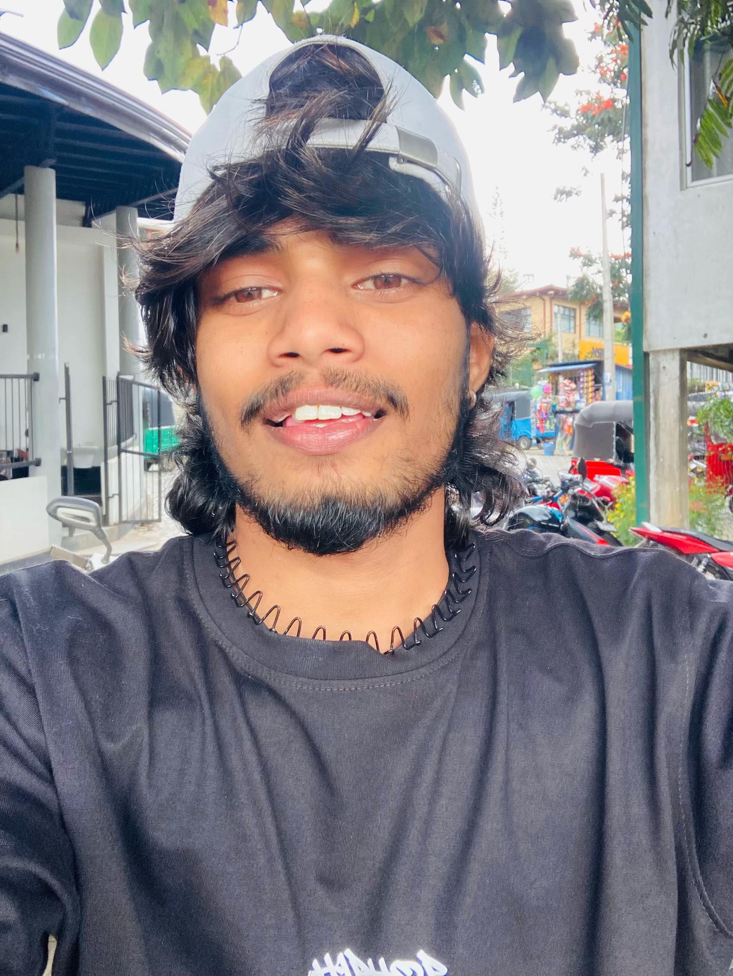 @lahiru😮💨