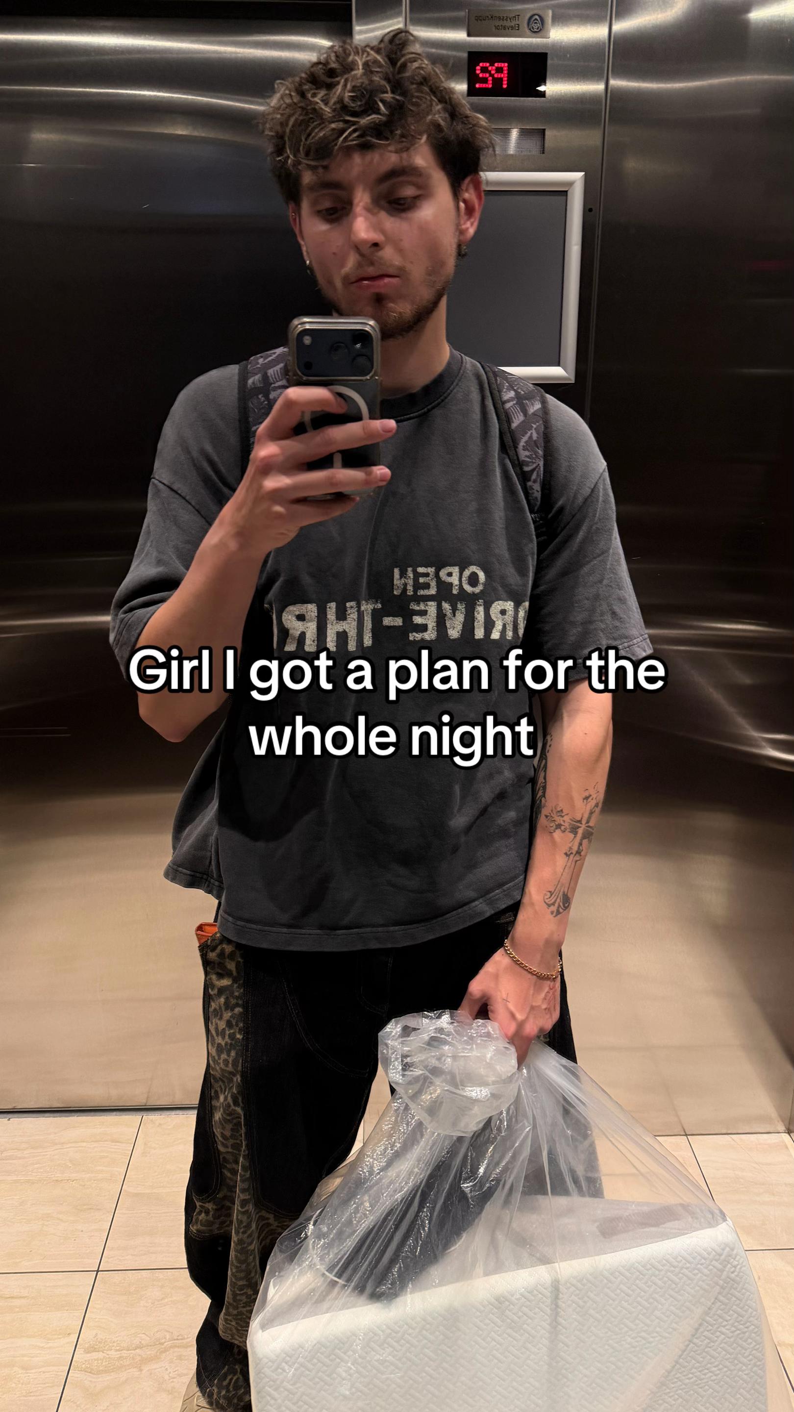 @nooneknowsnico