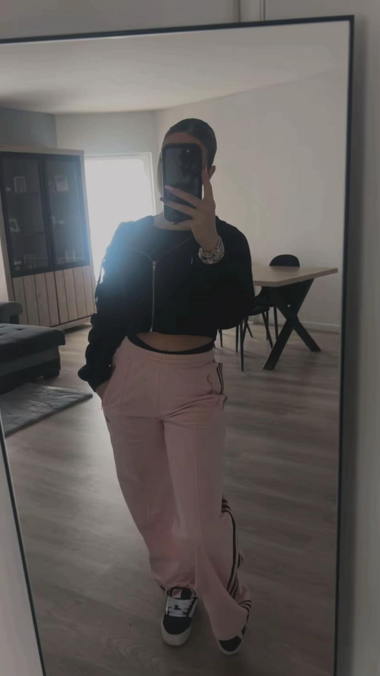 @Lªurrie🫶🏼