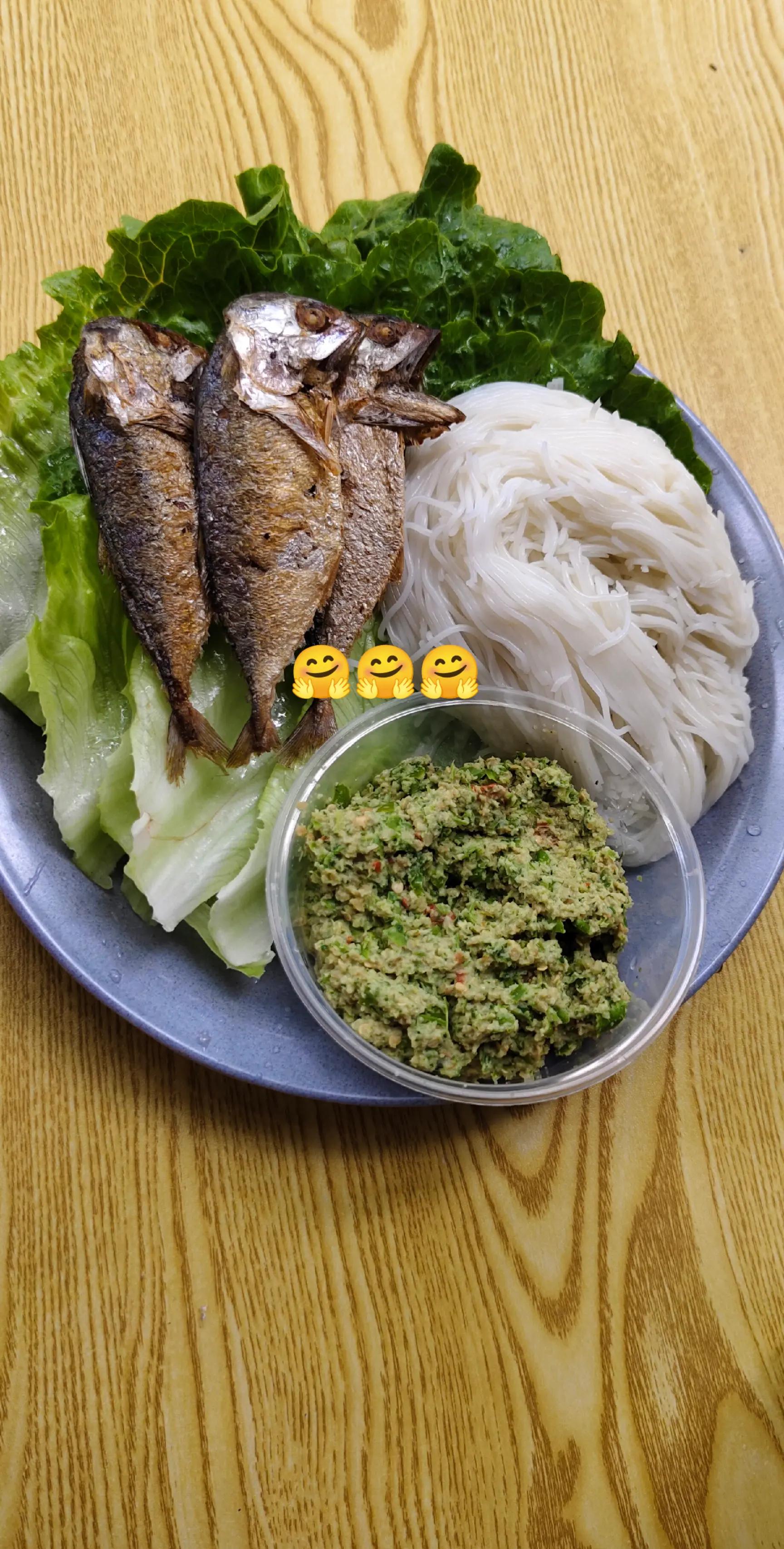 @မနှင်းဆီ ရမည်းသင်းသူ 🥰