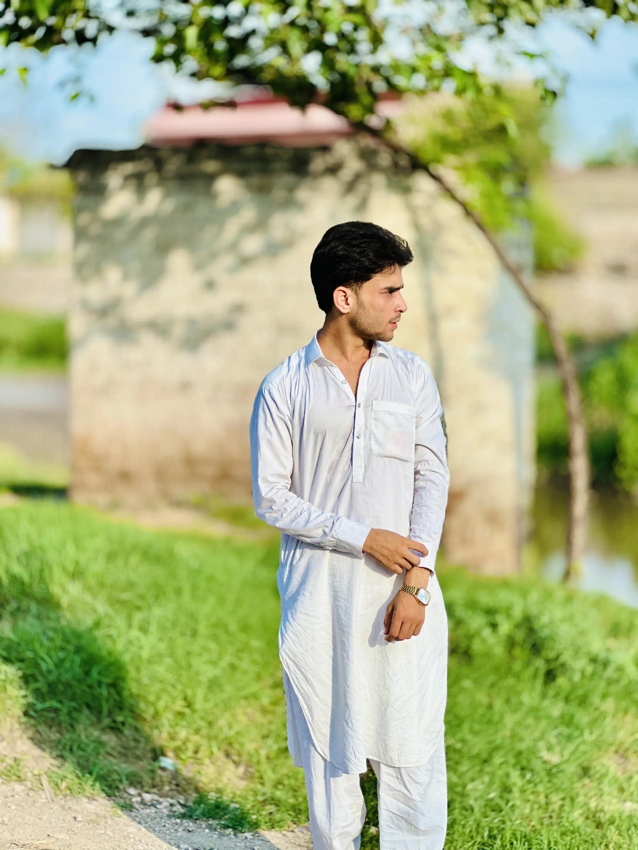 @𖤍 عــمــر
