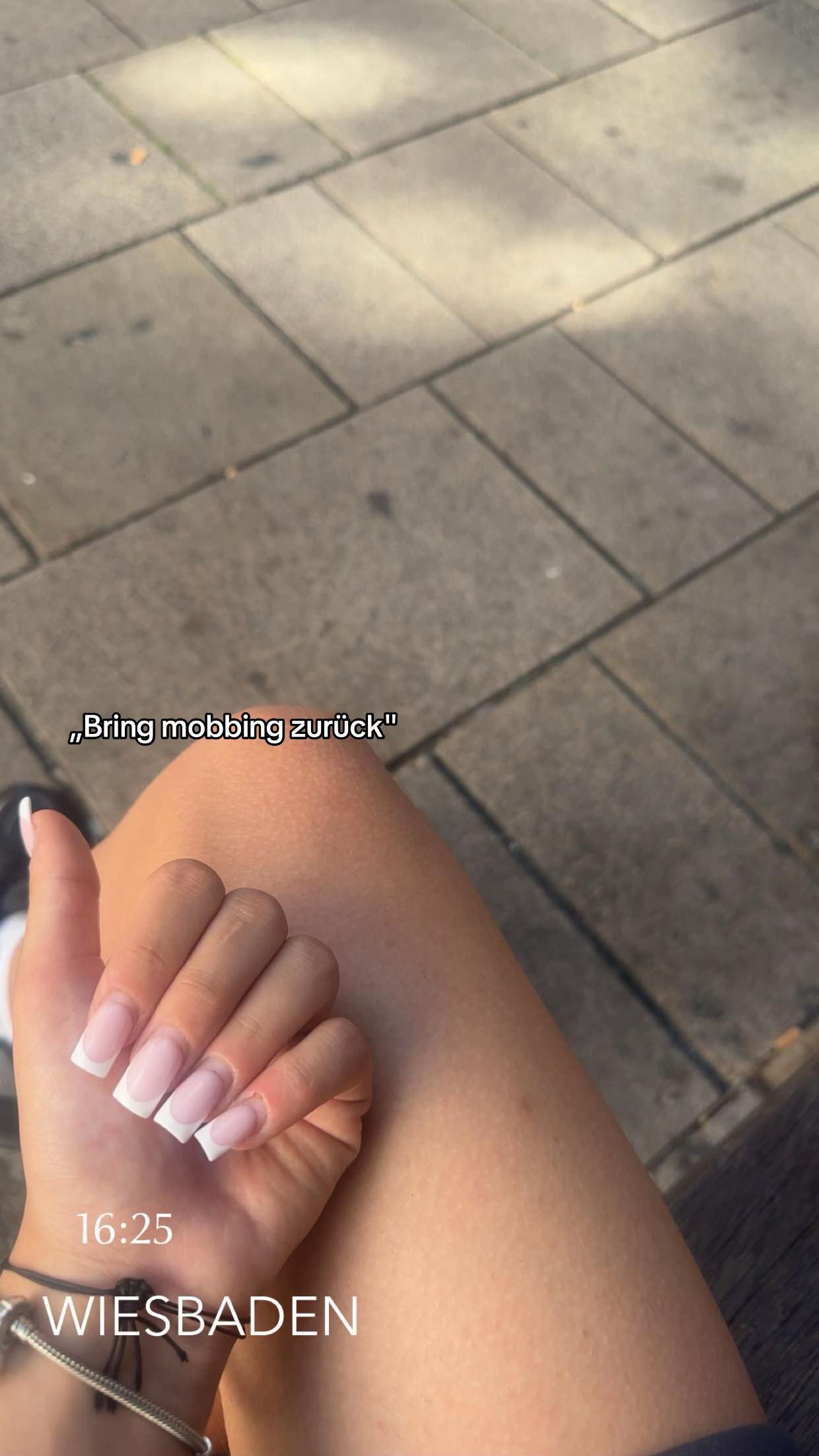 @𝓔𝓶𝓶𝓪_🥥🇫🇷