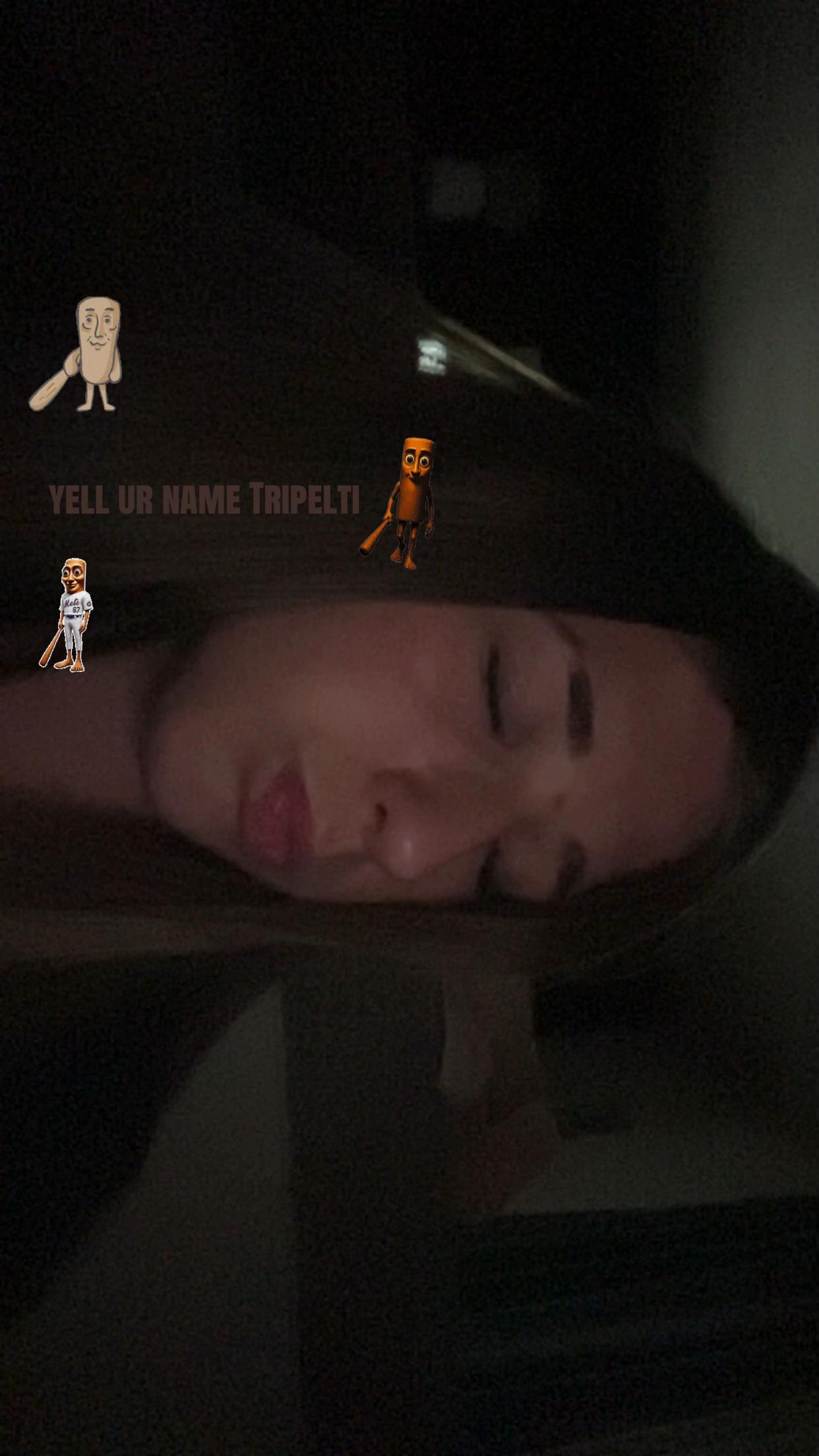 @𝓭𝓸𝓻𝓪🦢