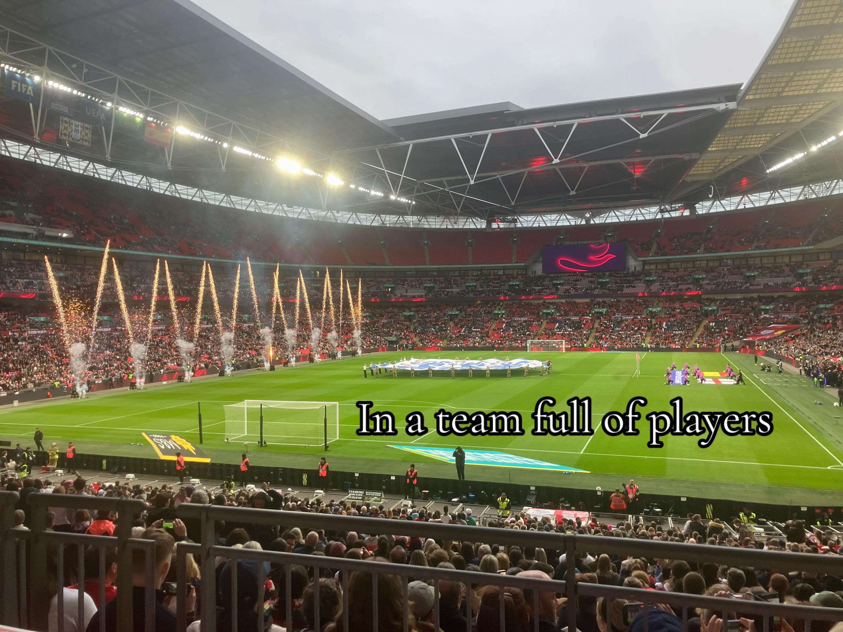 @Beth⚽️💖🏟️