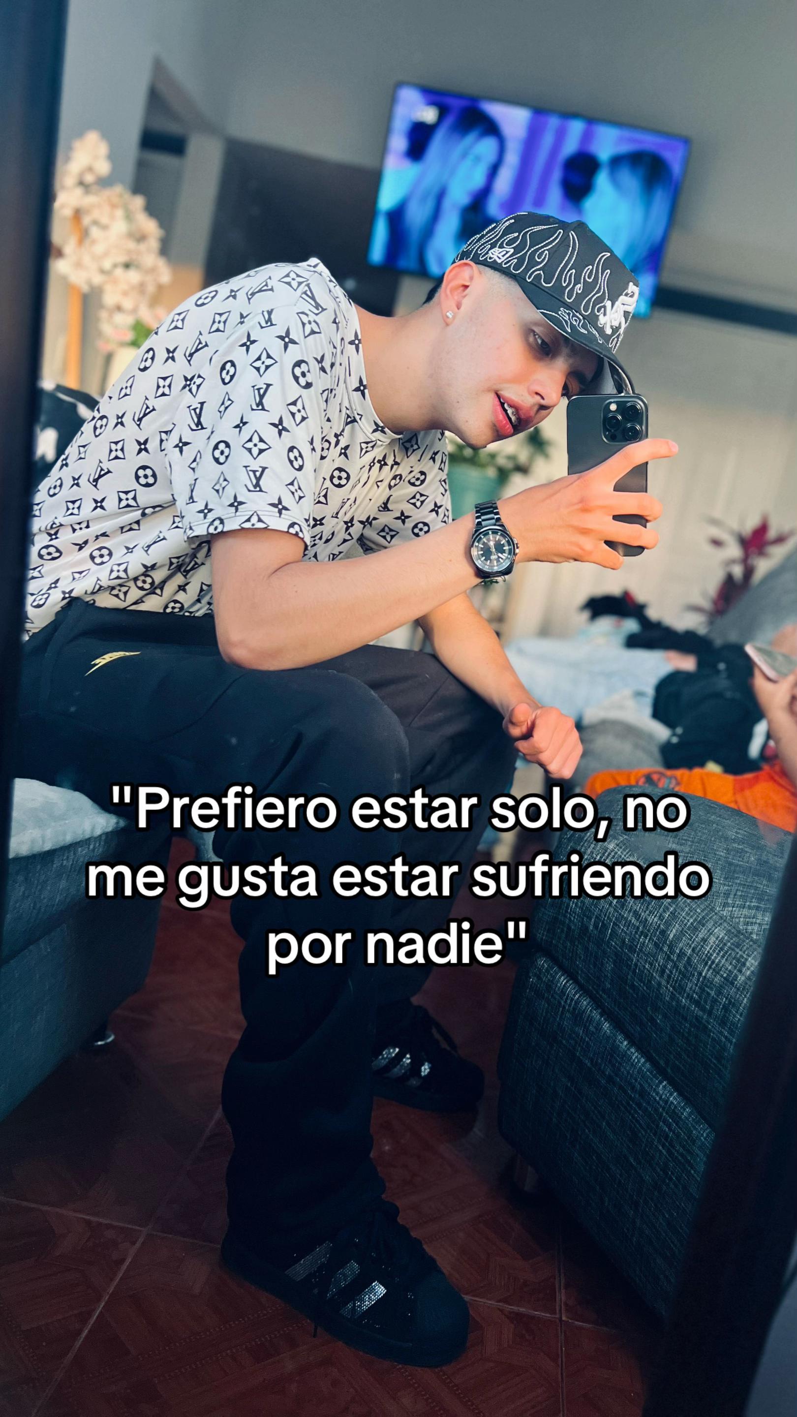 @Alejandro024x_