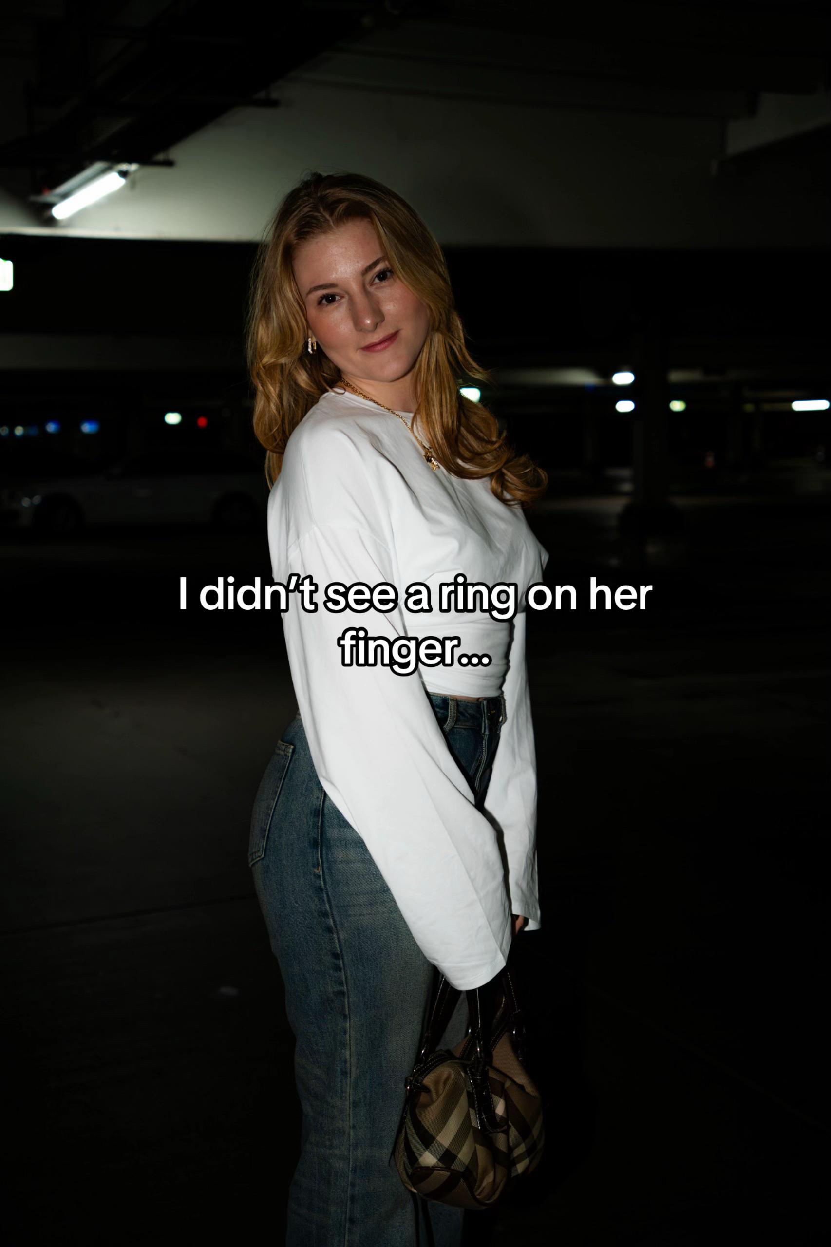 @leonimaarie