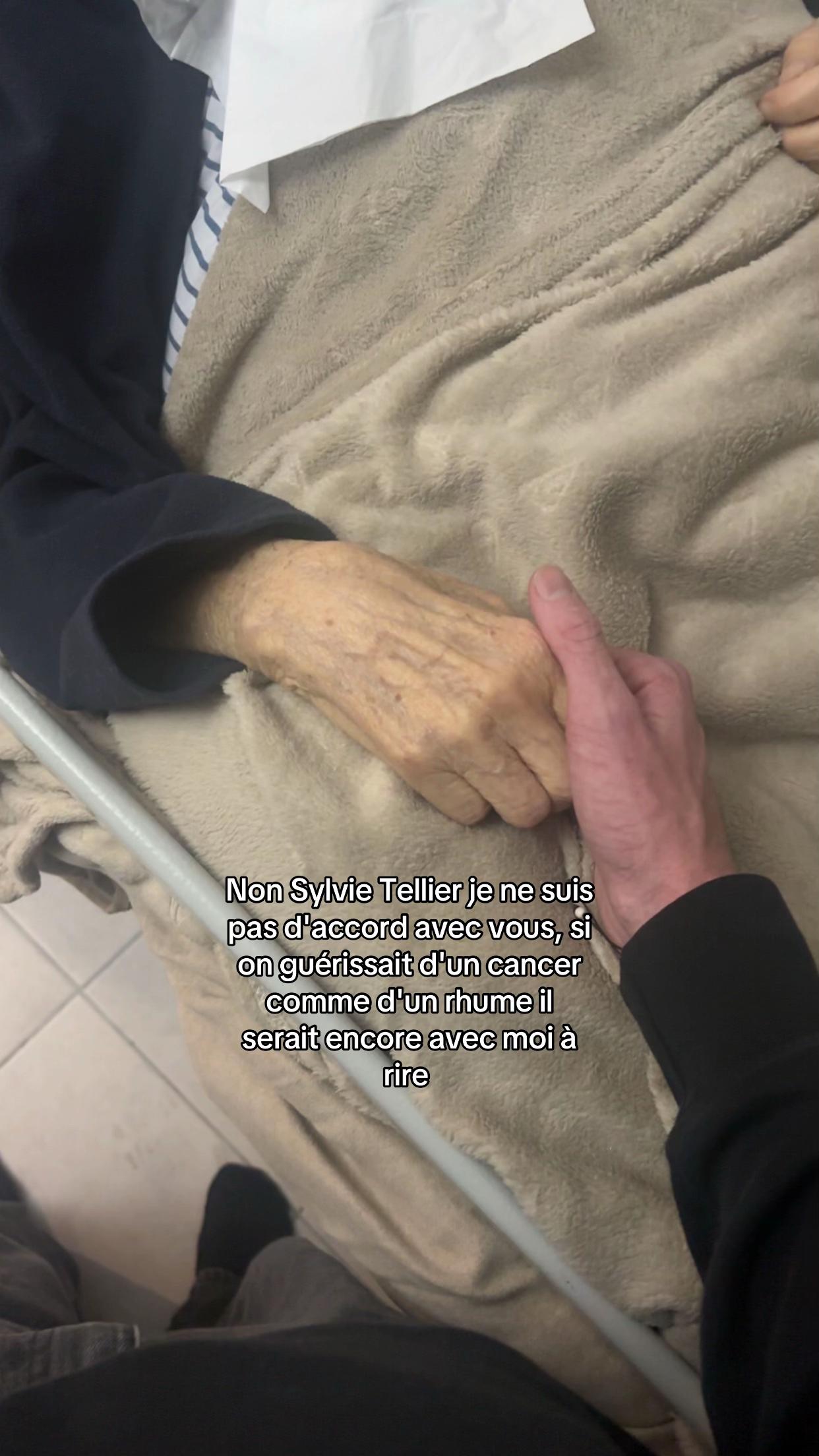 @E T H A N๐๐ฃ