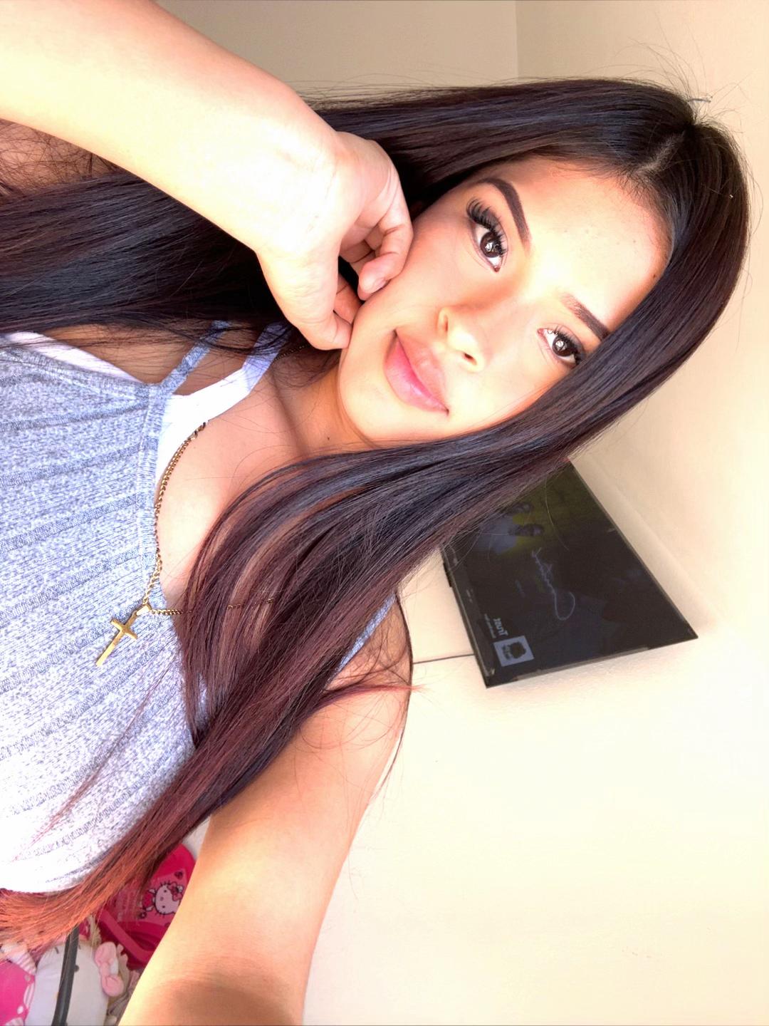 @𝒢