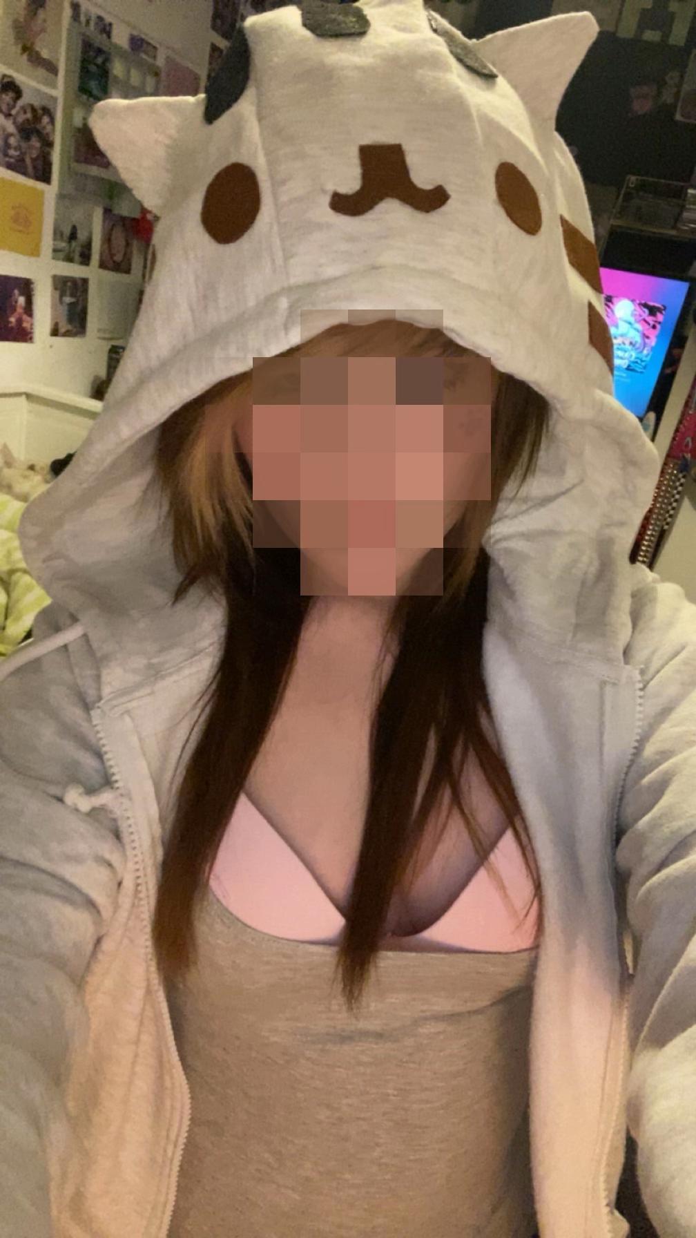 @zᶻ ૮˶- ﻌ -˶ა⌒)ᦱ