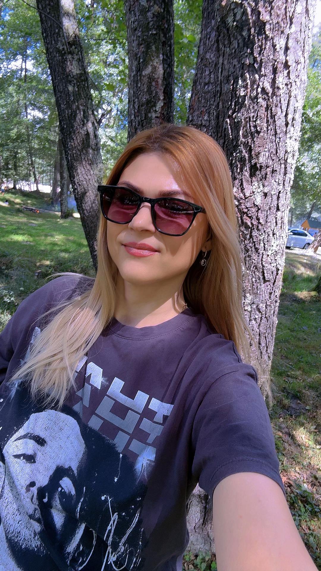 @ellyangel3
