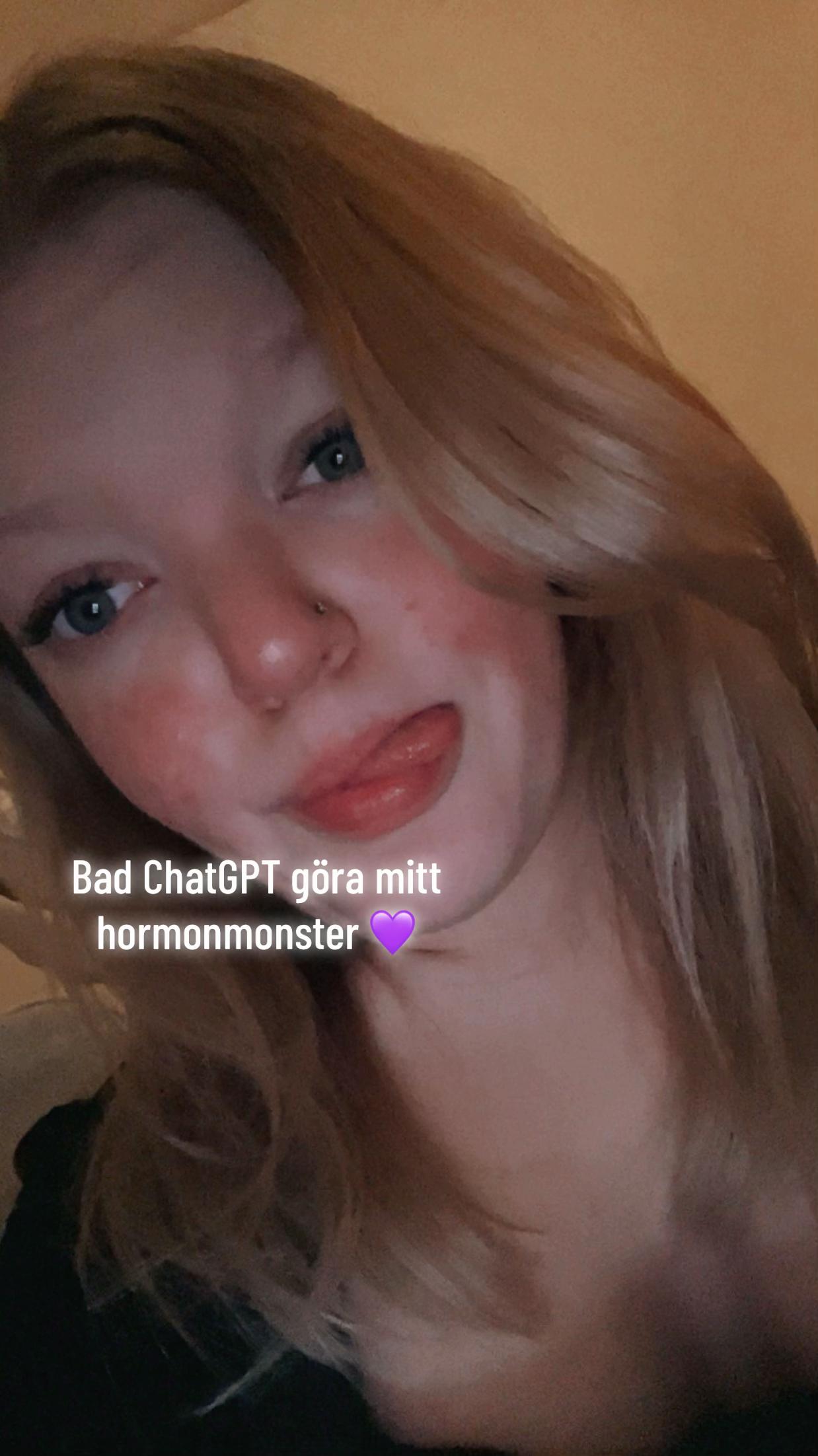 @𝐸𝑚𝑖&hearts;︎