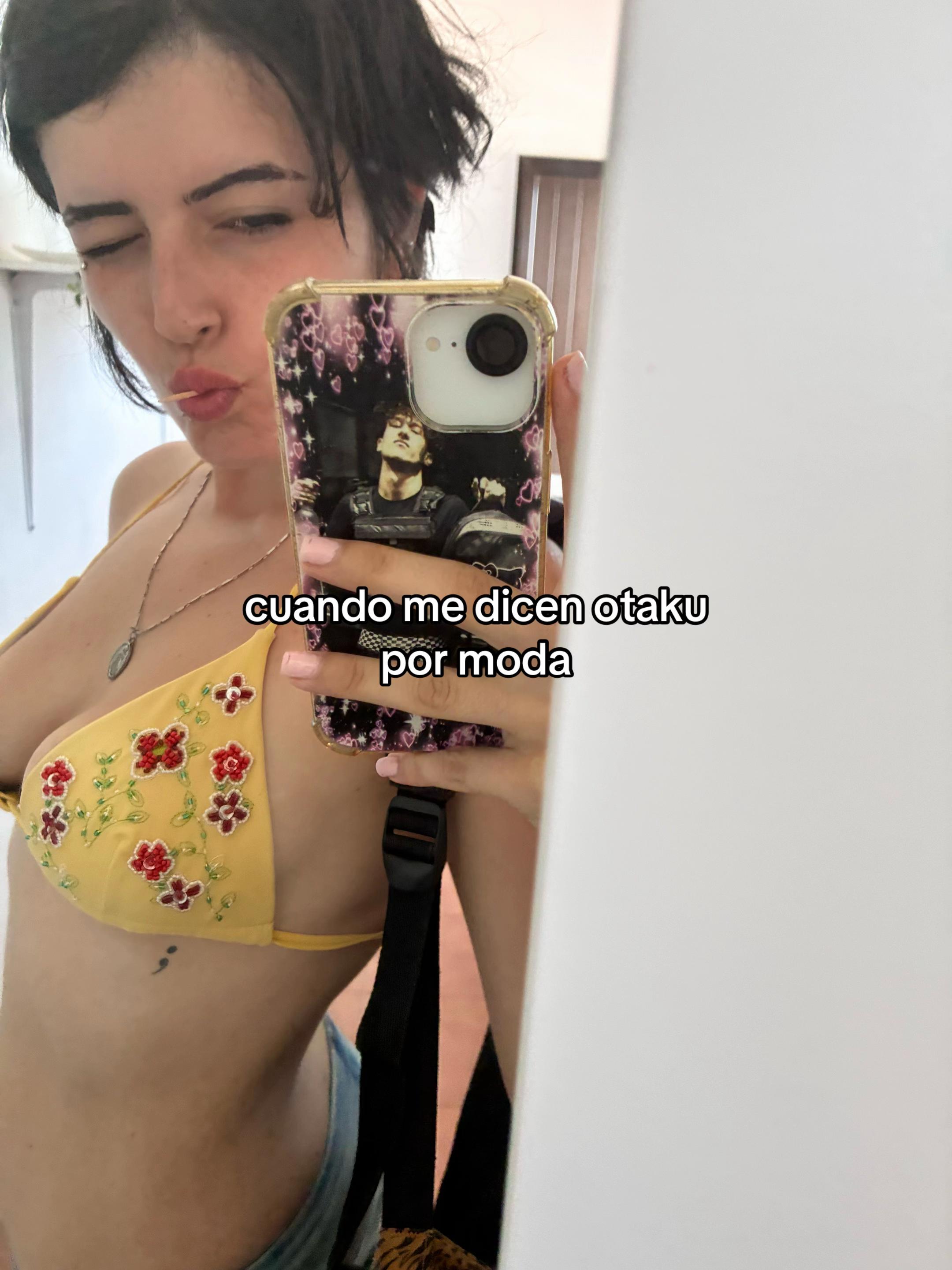 @whosdishoe