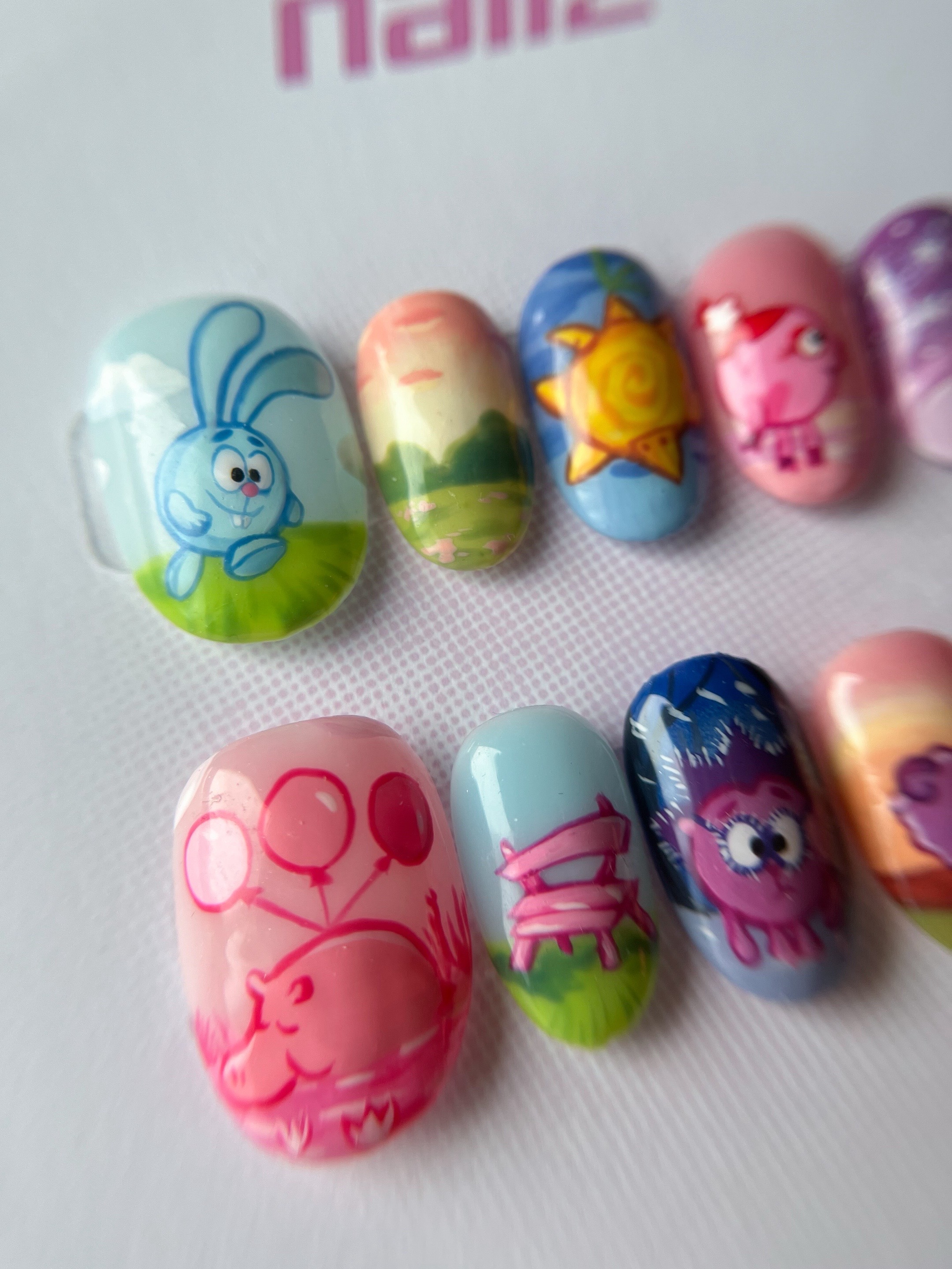@♡PrettyLittleNailz♡