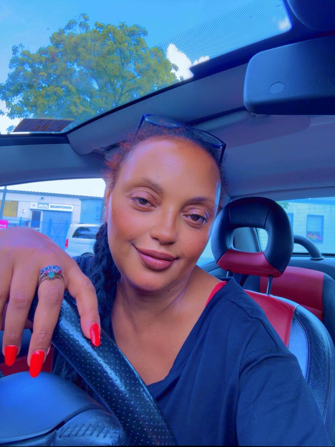 @parisyomama