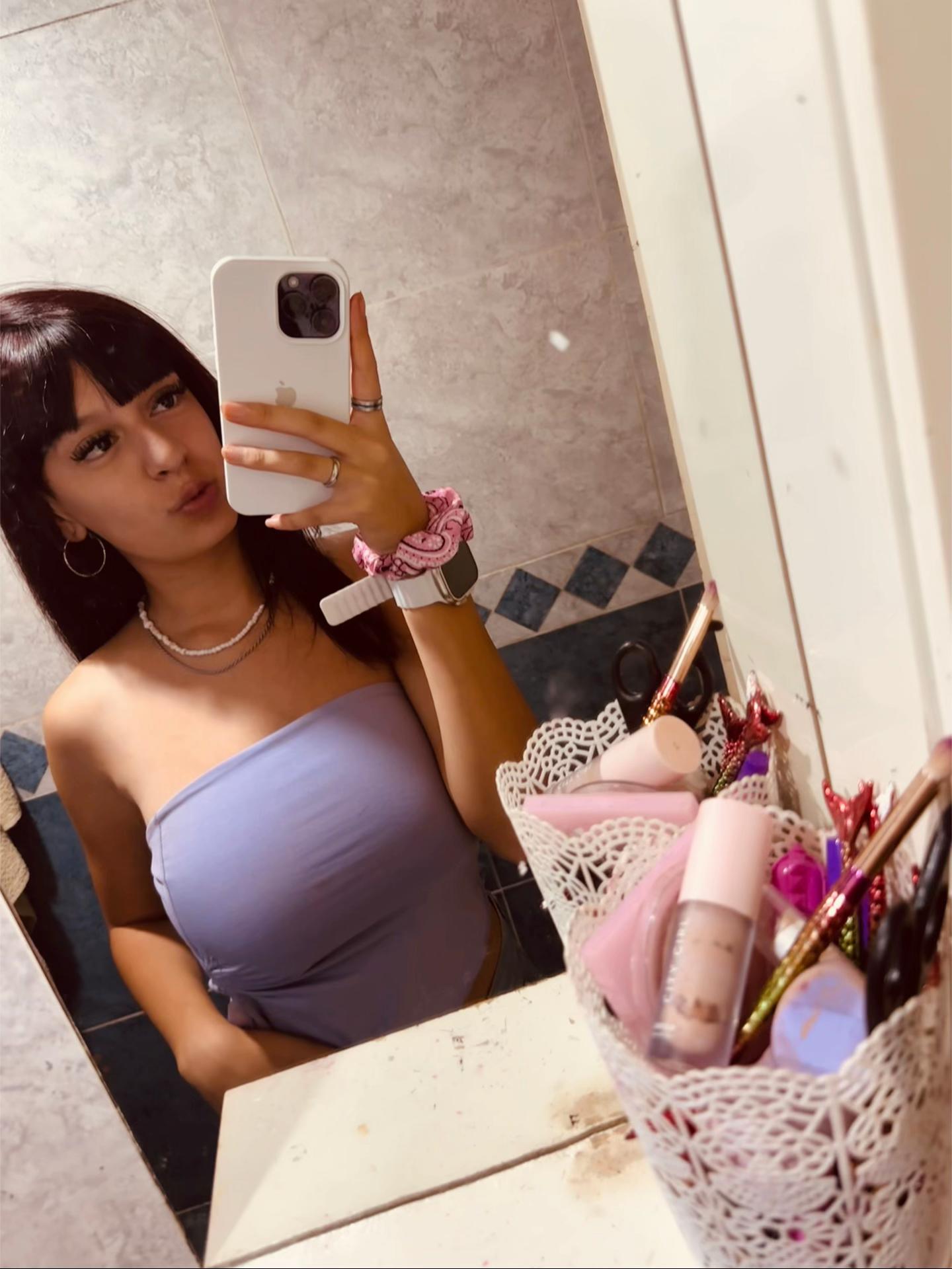 @moreena