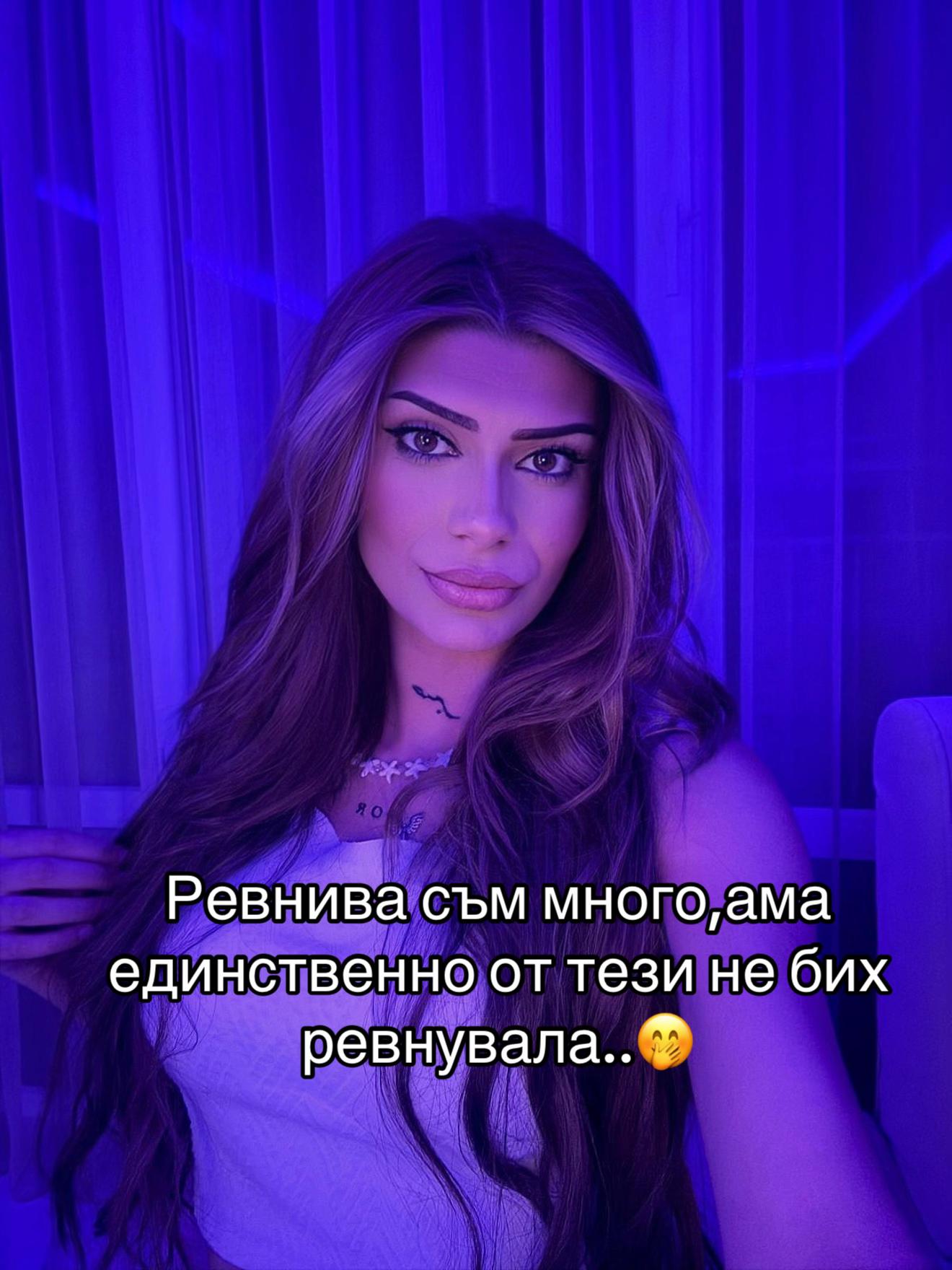 @✨D✨
