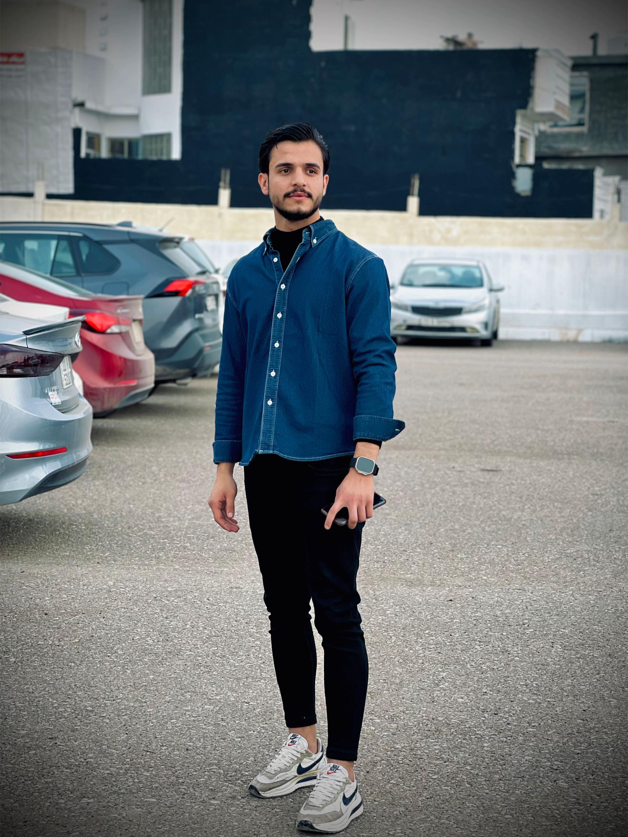 @يوسف منذر