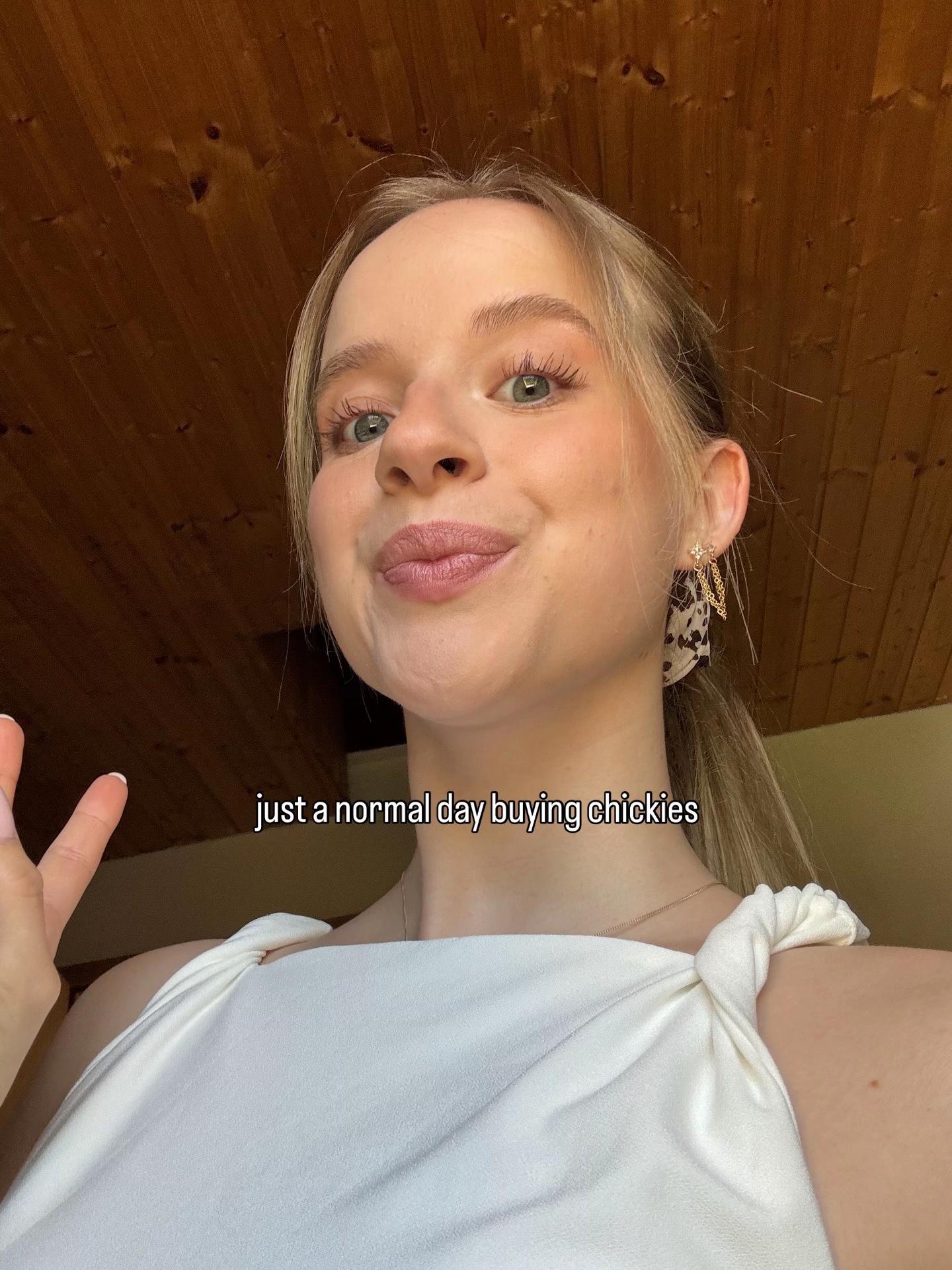 @Lara
