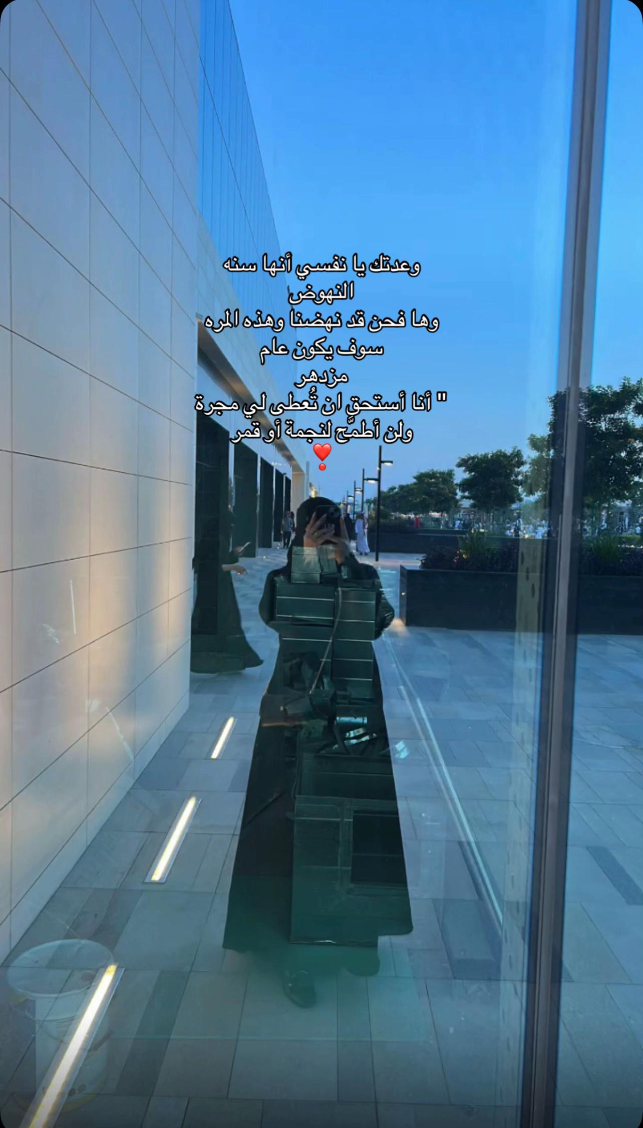 @𝚃.
