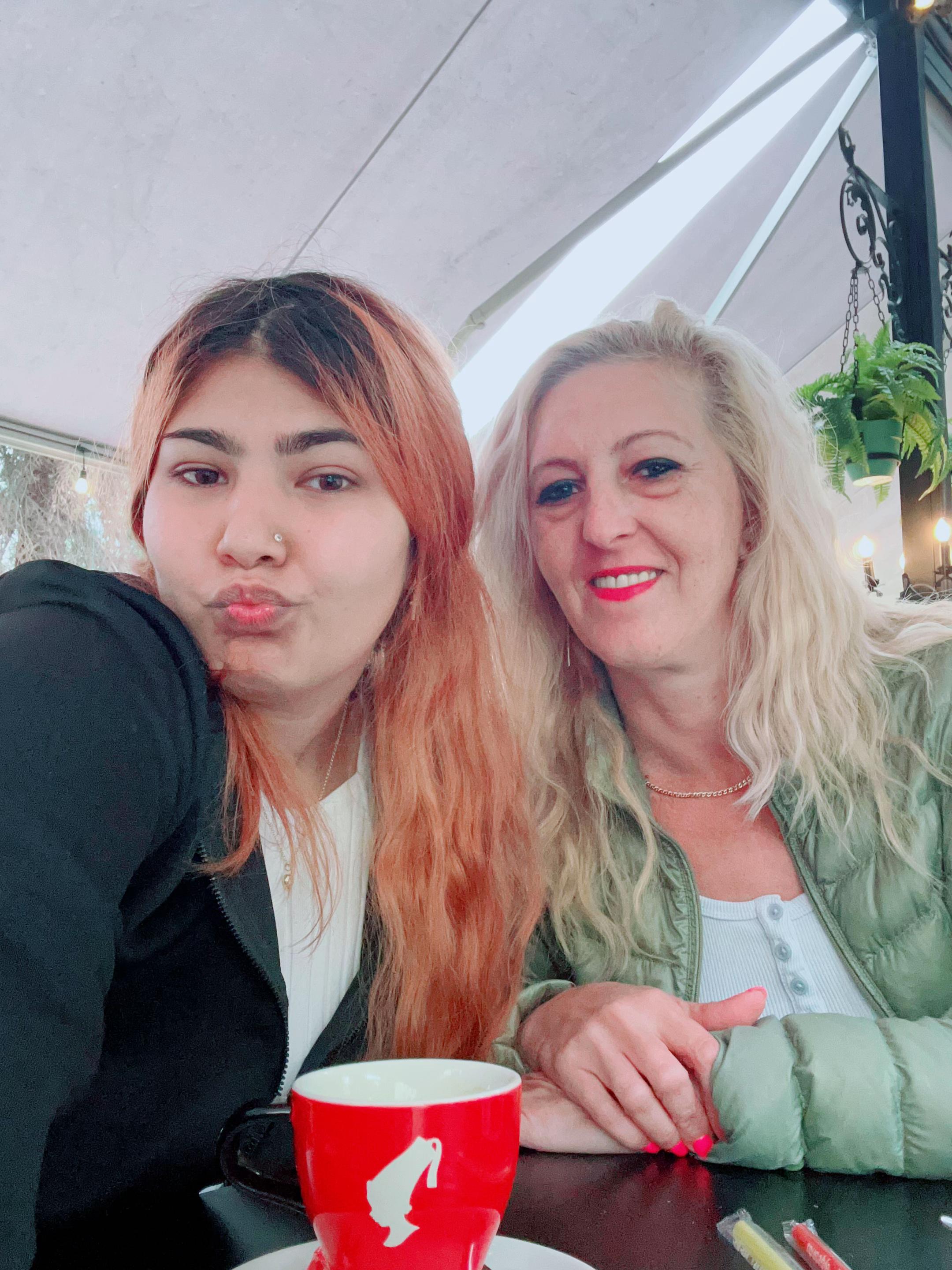 @Deni_denisa_16