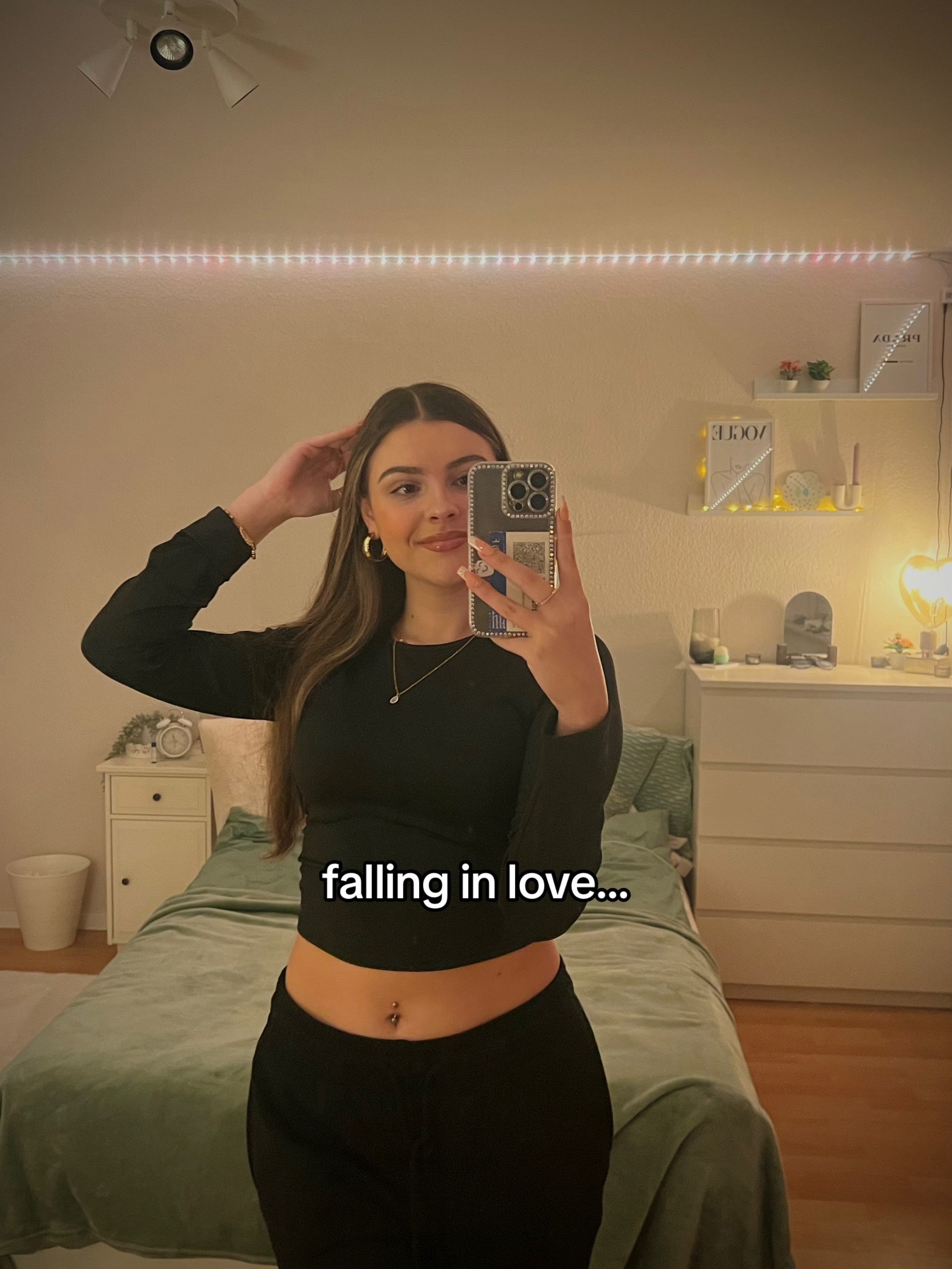 @noëlie ✝️