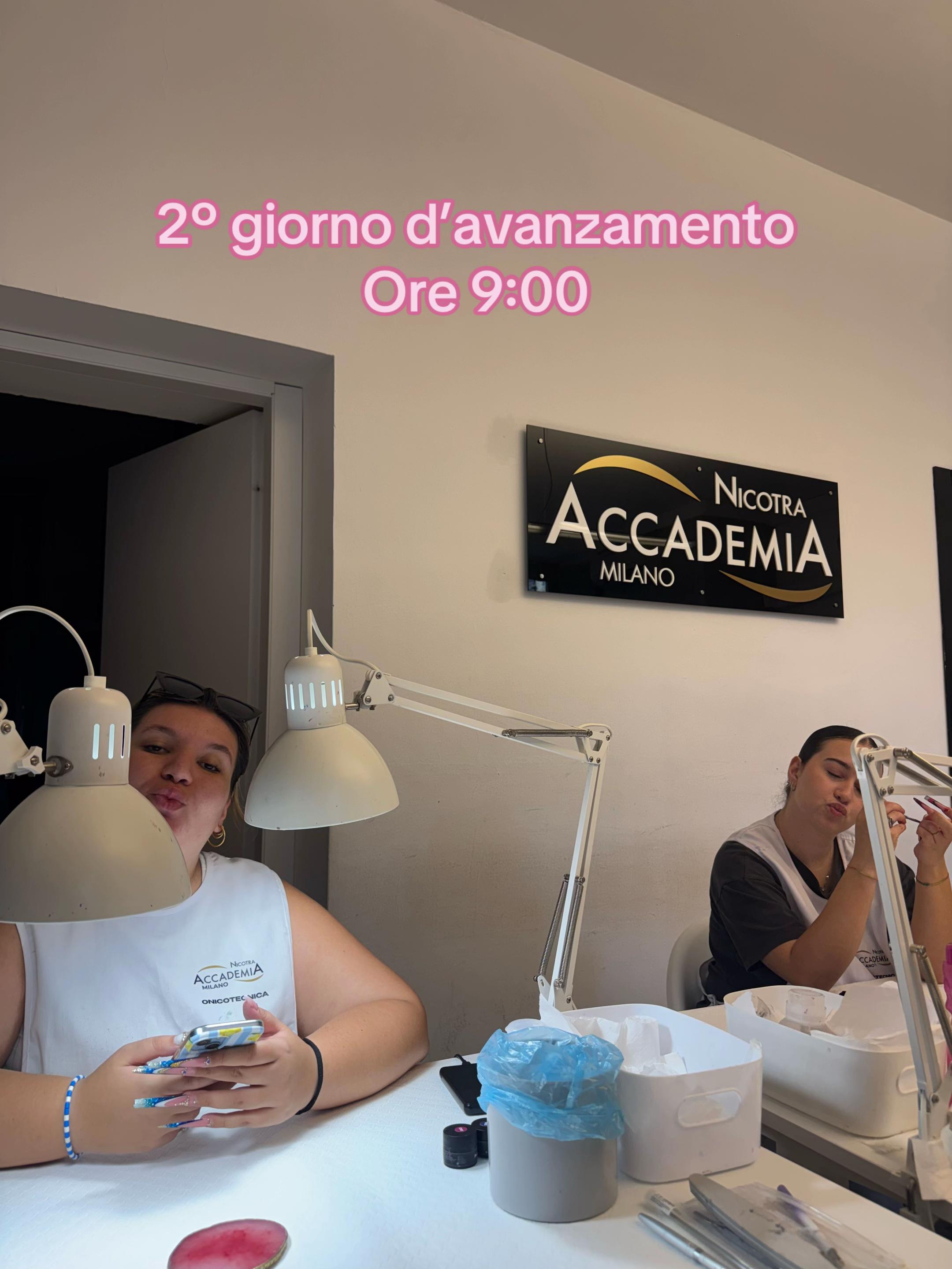 @meminails_