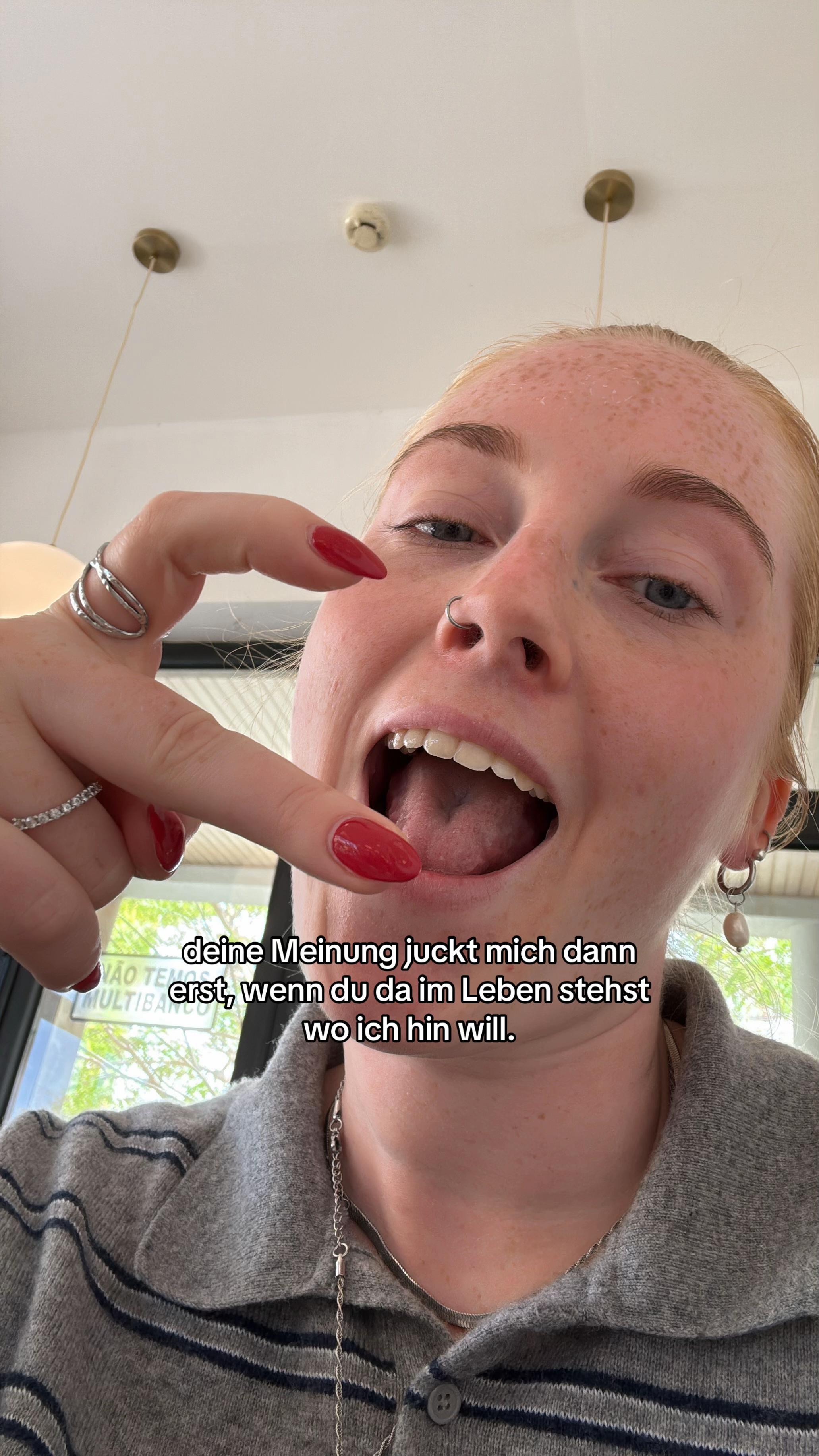 @Linaamunz
